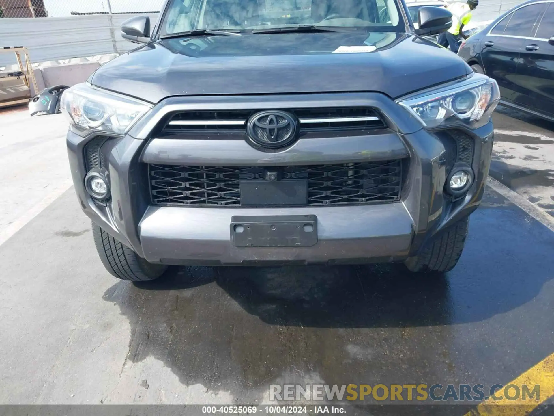 12 Фотография поврежденного автомобиля JTENU5JR6P6127178 TOYOTA 4RUNNER 2023