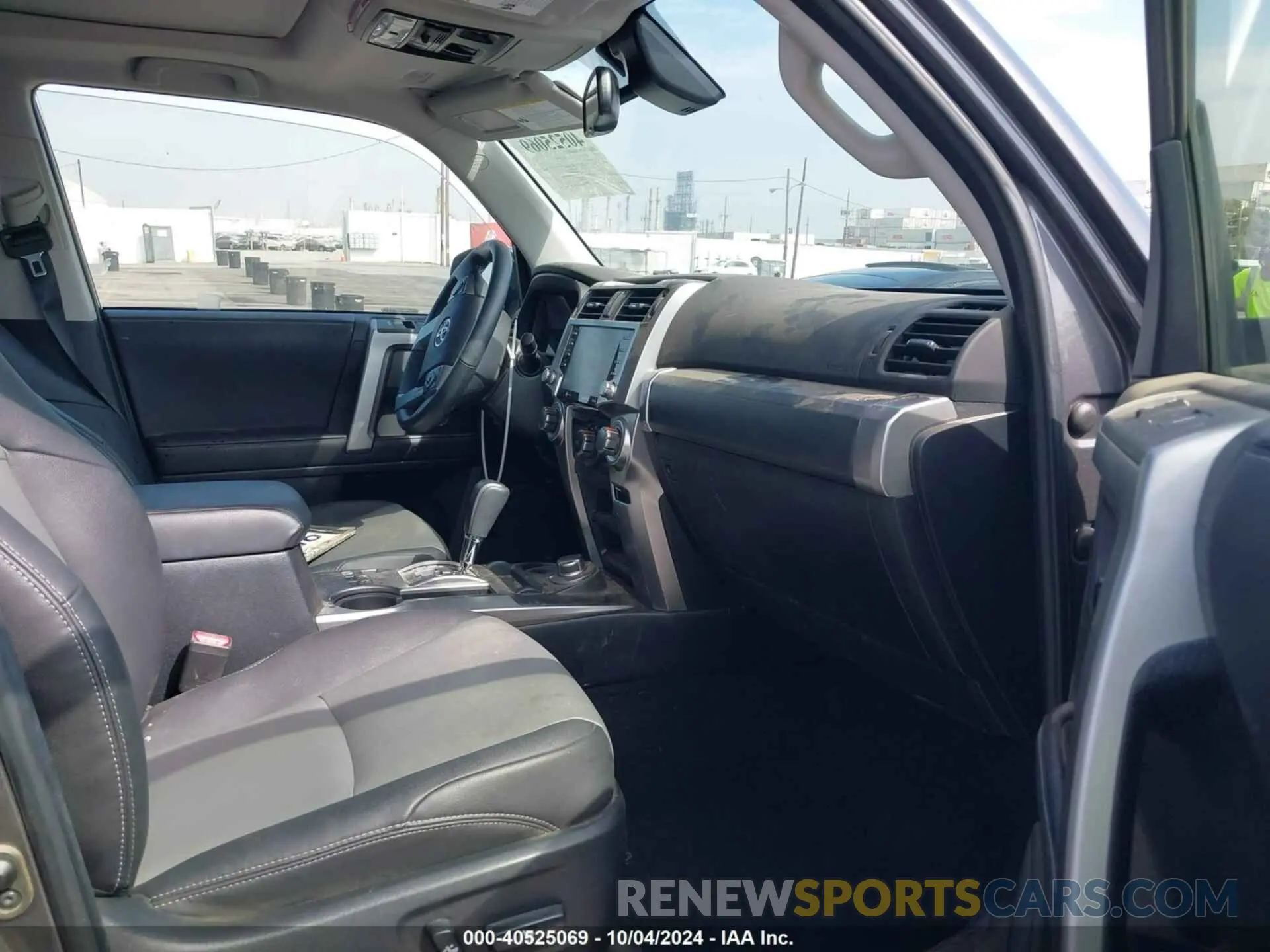 5 Фотография поврежденного автомобиля JTENU5JR6P6127178 TOYOTA 4RUNNER 2023