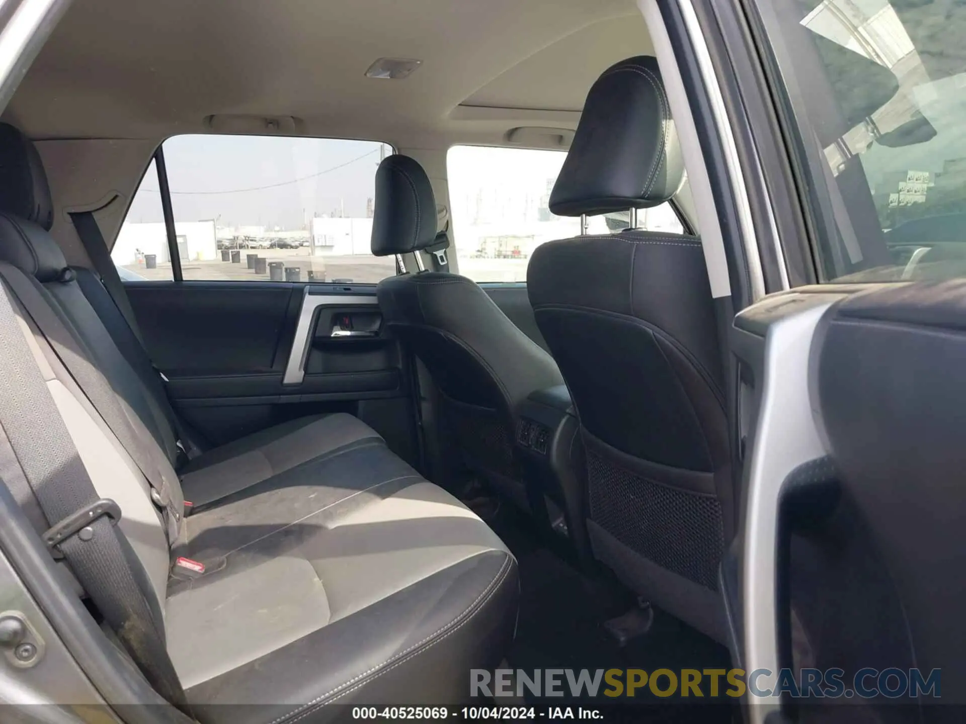 8 Фотография поврежденного автомобиля JTENU5JR6P6127178 TOYOTA 4RUNNER 2023