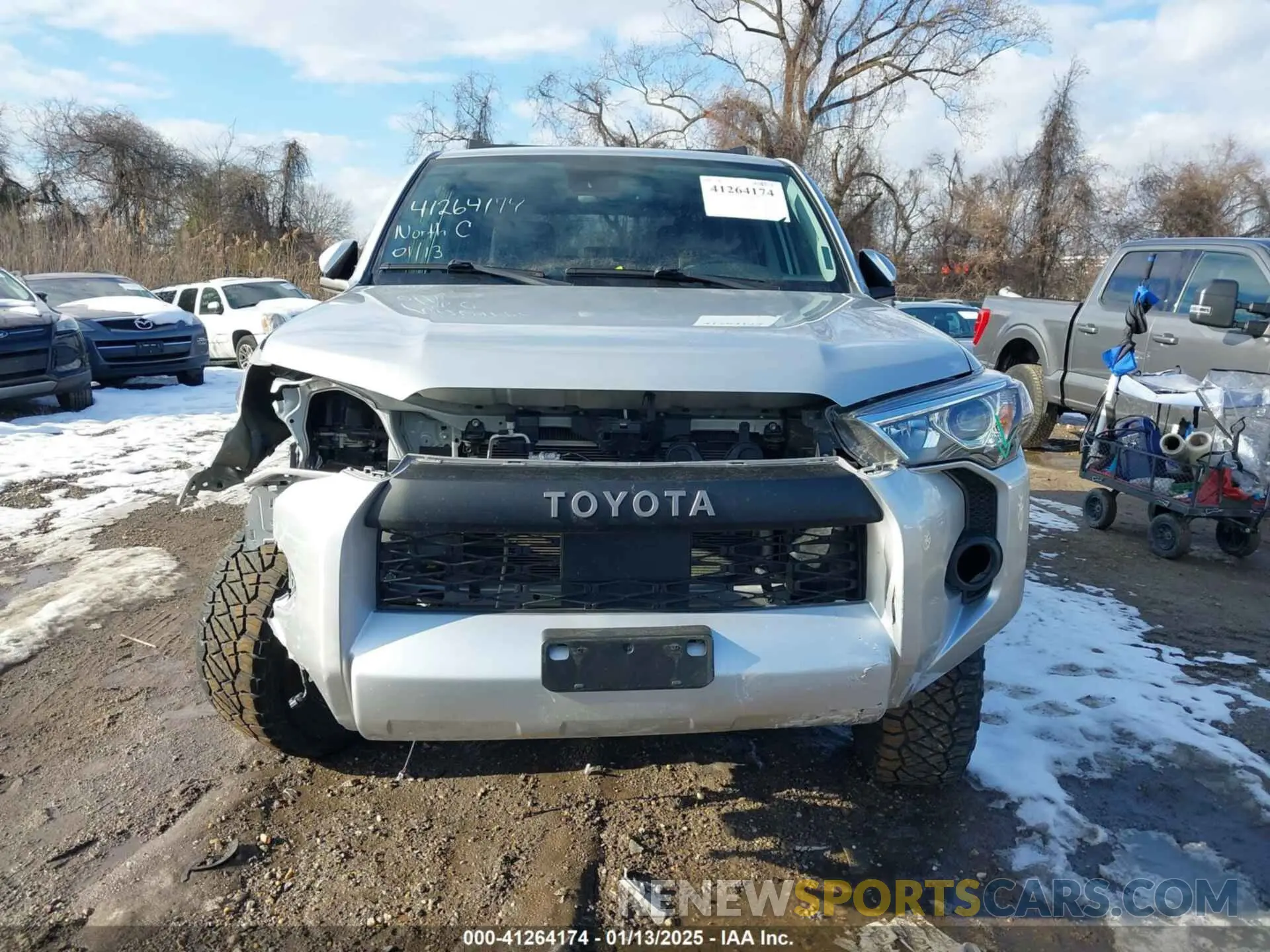 13 Фотография поврежденного автомобиля JTENU5JR6P6196873 TOYOTA 4RUNNER 2023