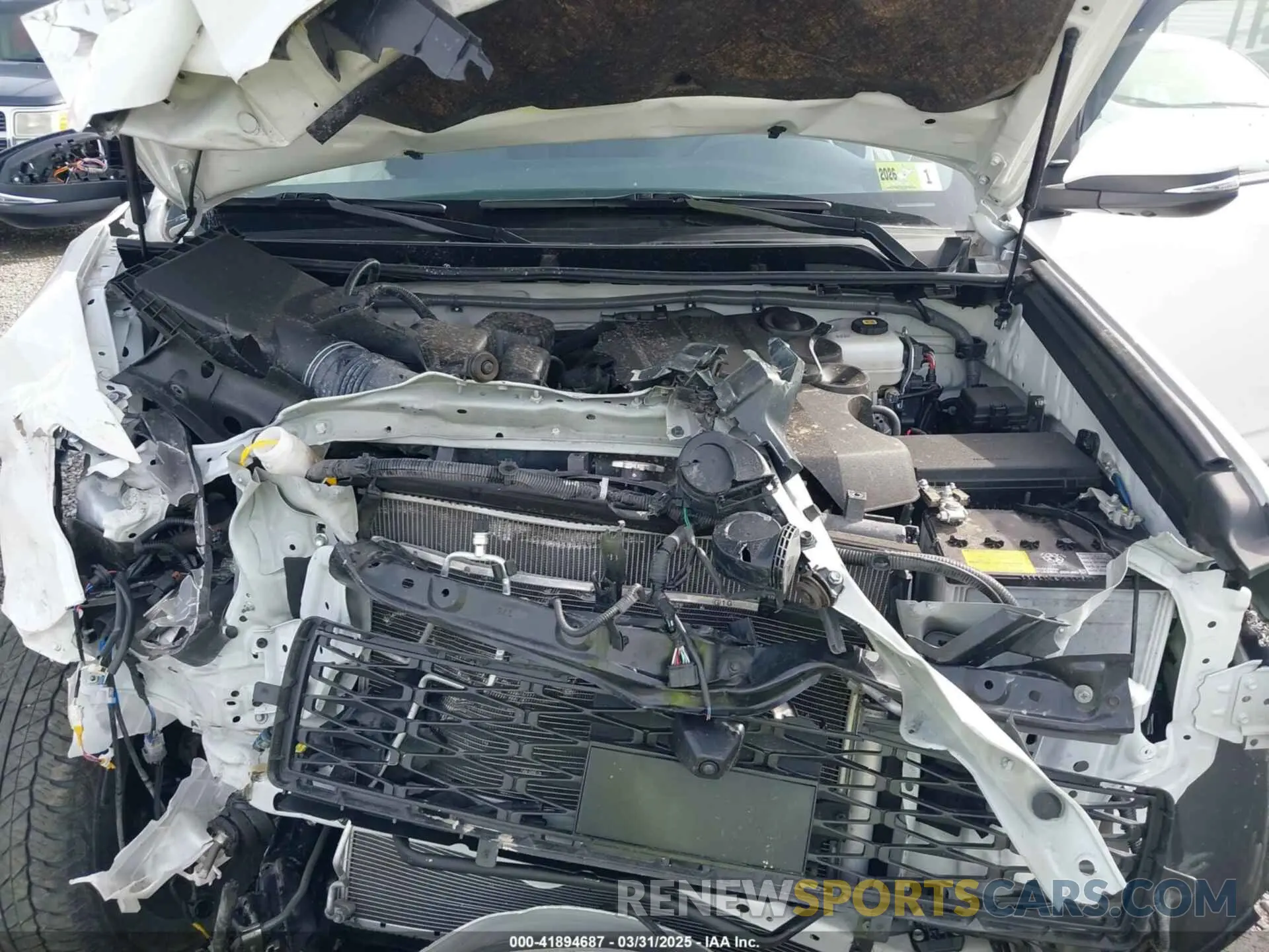 10 Фотография поврежденного автомобиля JTENU5JRXP6127409 TOYOTA 4RUNNER 2023