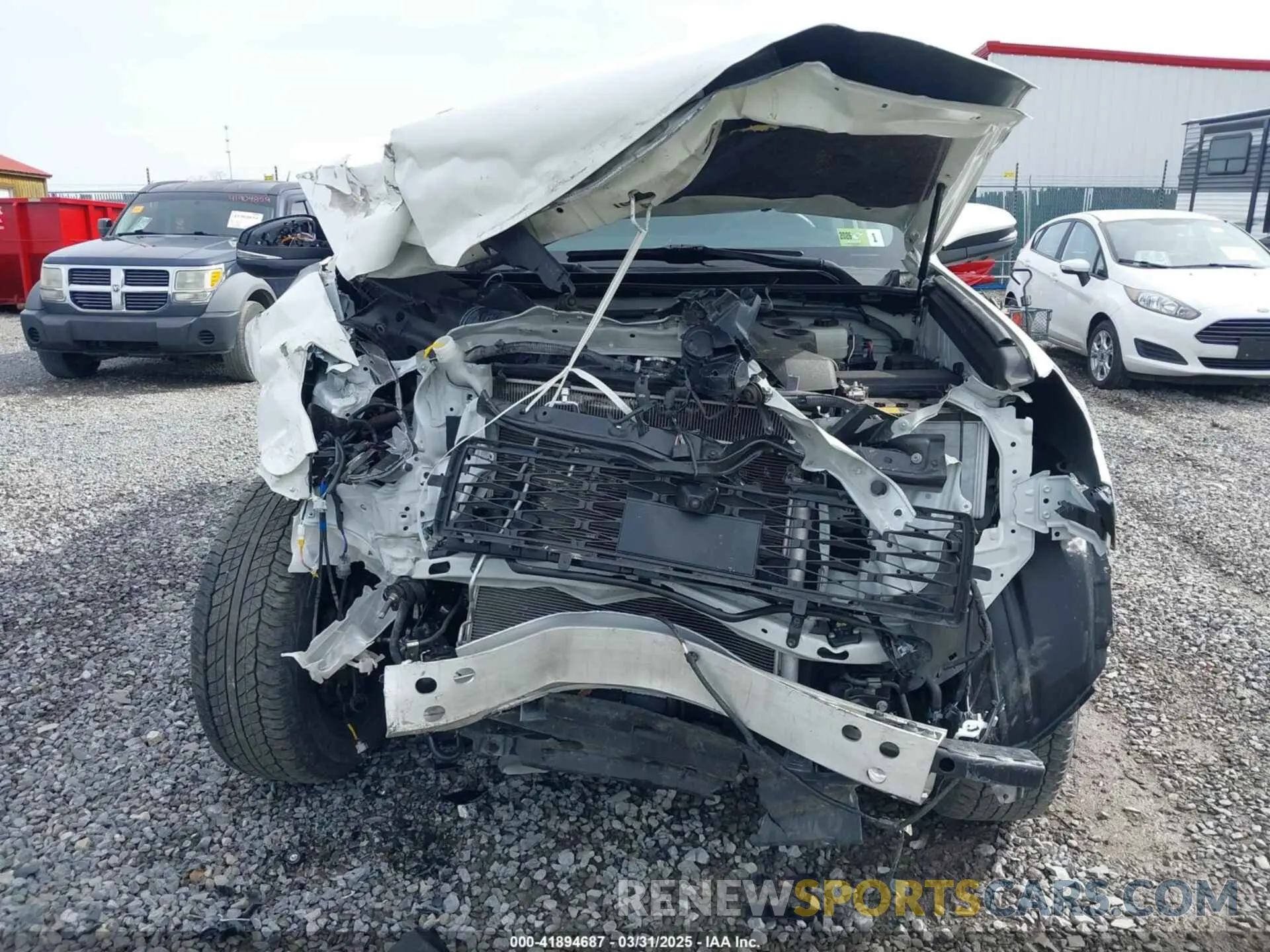 13 Фотография поврежденного автомобиля JTENU5JRXP6127409 TOYOTA 4RUNNER 2023