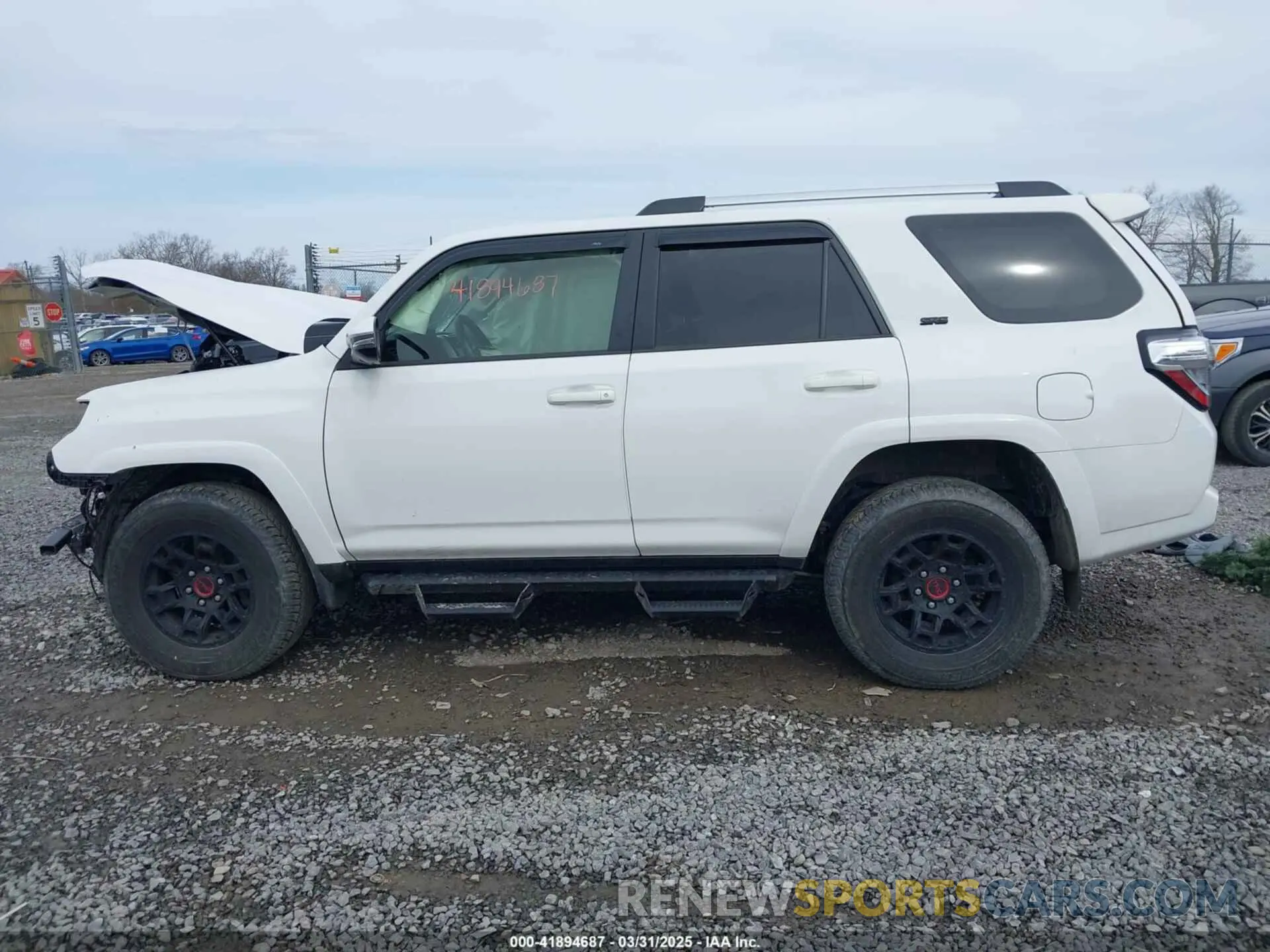 15 Фотография поврежденного автомобиля JTENU5JRXP6127409 TOYOTA 4RUNNER 2023