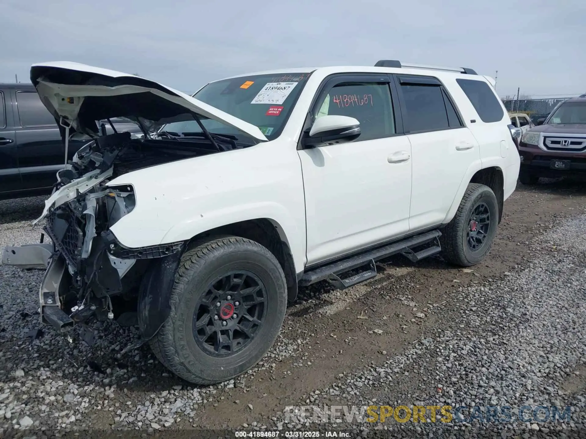 2 Фотография поврежденного автомобиля JTENU5JRXP6127409 TOYOTA 4RUNNER 2023