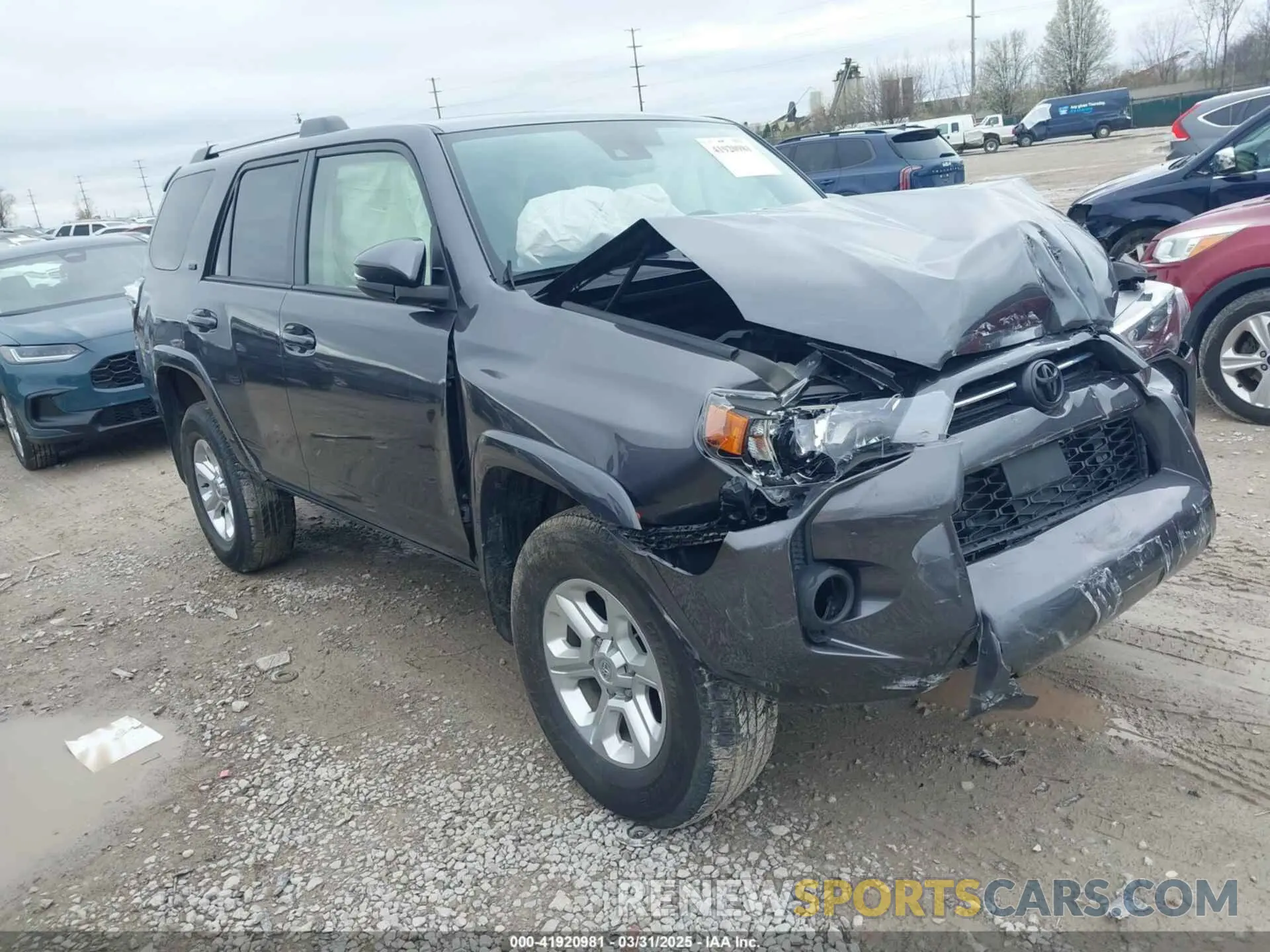 1 Фотография поврежденного автомобиля JTENU5JRXP6147336 TOYOTA 4RUNNER 2023