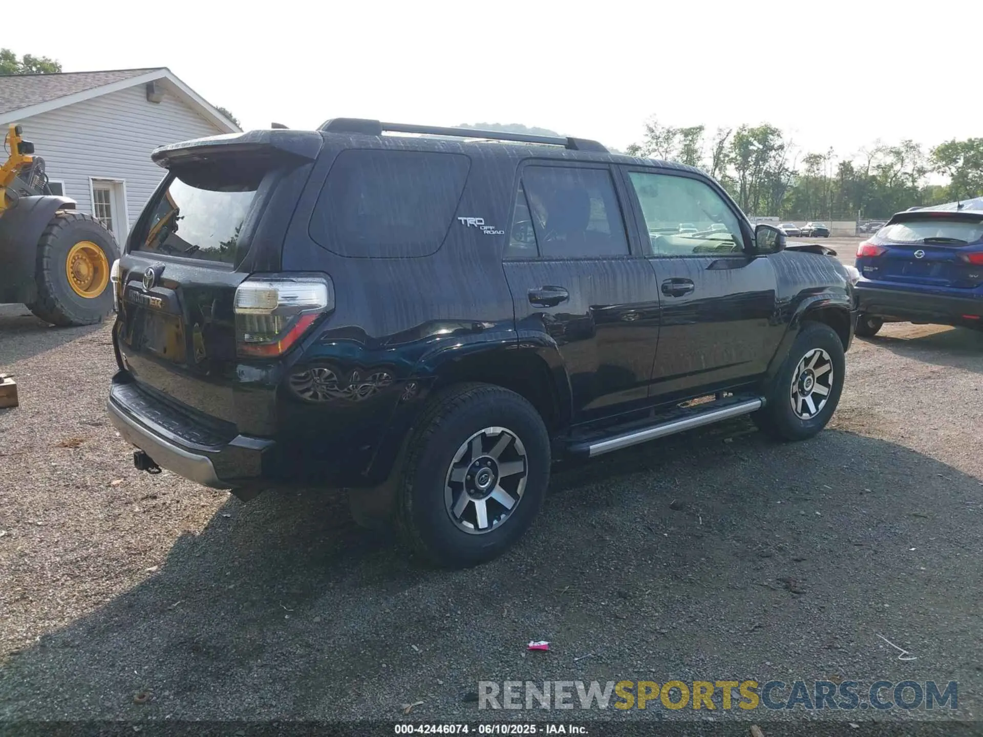 4 Photograph of a damaged car JTEPU5JR8P6089848 TOYOTA 4RUNNER 2023