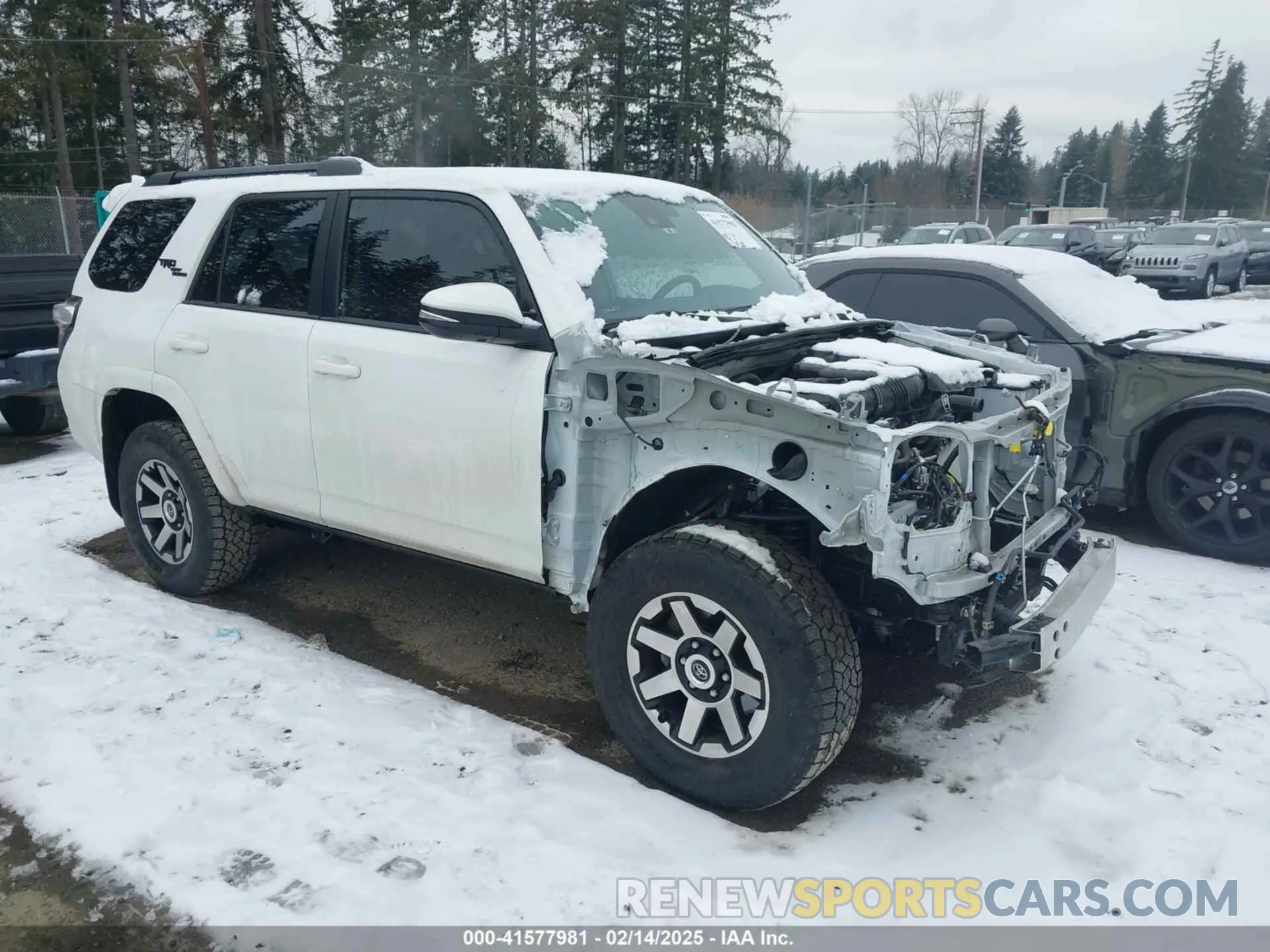 1 Фотография поврежденного автомобиля JTERU5JR2P6173804 TOYOTA 4RUNNER 2023