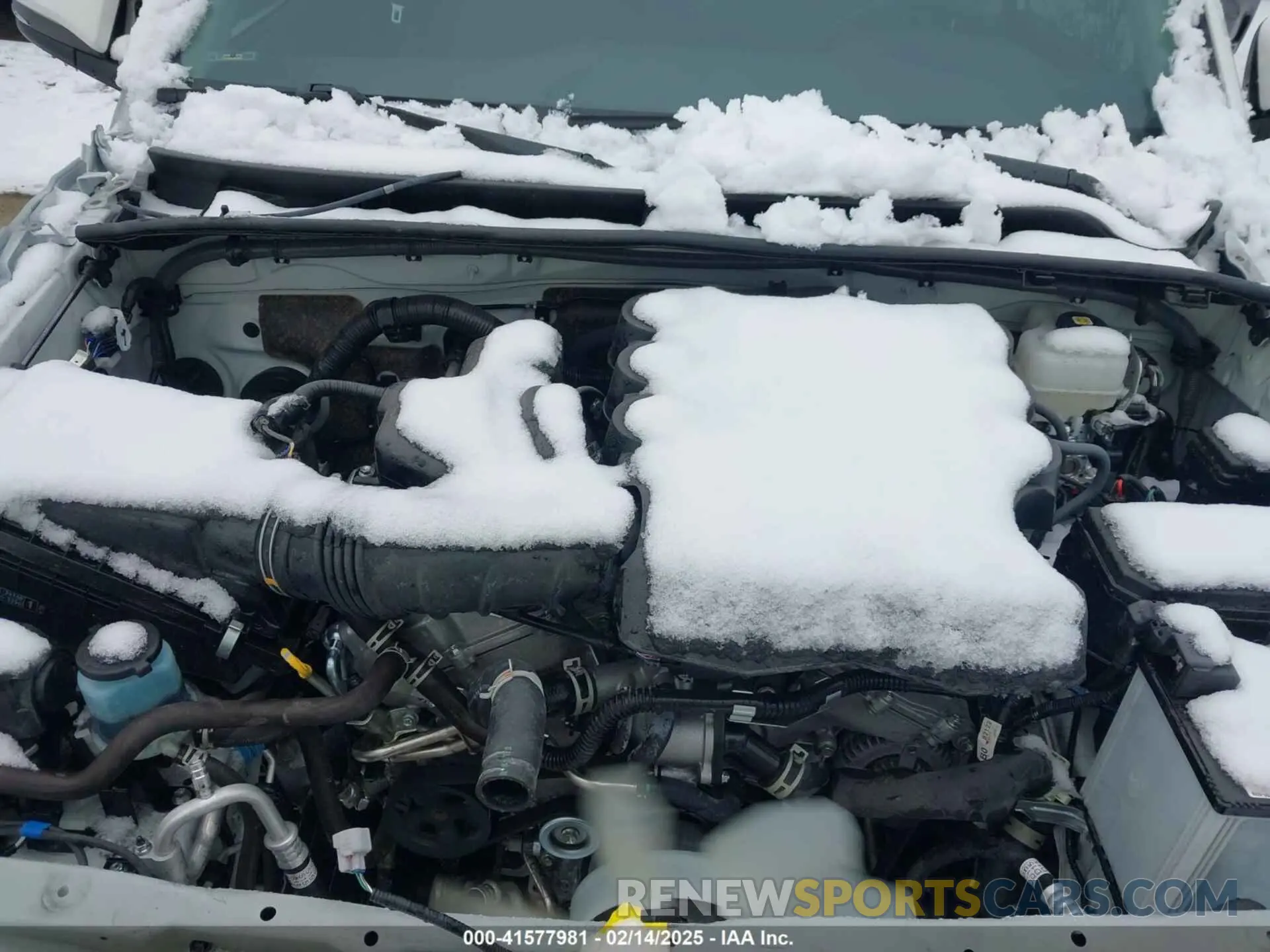 10 Фотография поврежденного автомобиля JTERU5JR2P6173804 TOYOTA 4RUNNER 2023