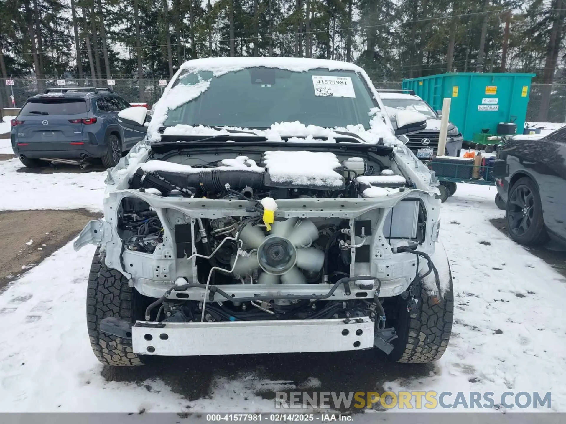 13 Фотография поврежденного автомобиля JTERU5JR2P6173804 TOYOTA 4RUNNER 2023