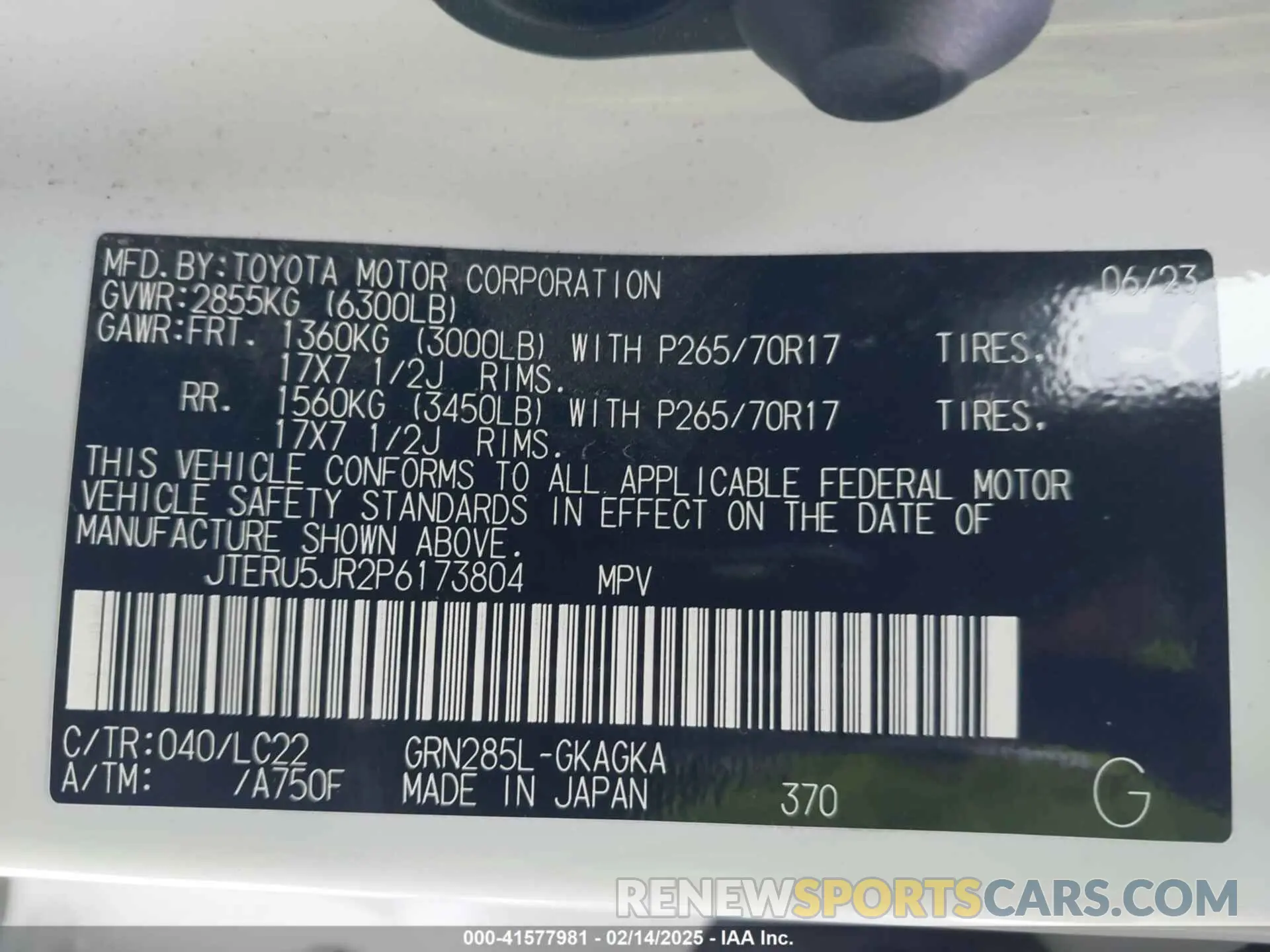 9 Фотография поврежденного автомобиля JTERU5JR2P6173804 TOYOTA 4RUNNER 2023