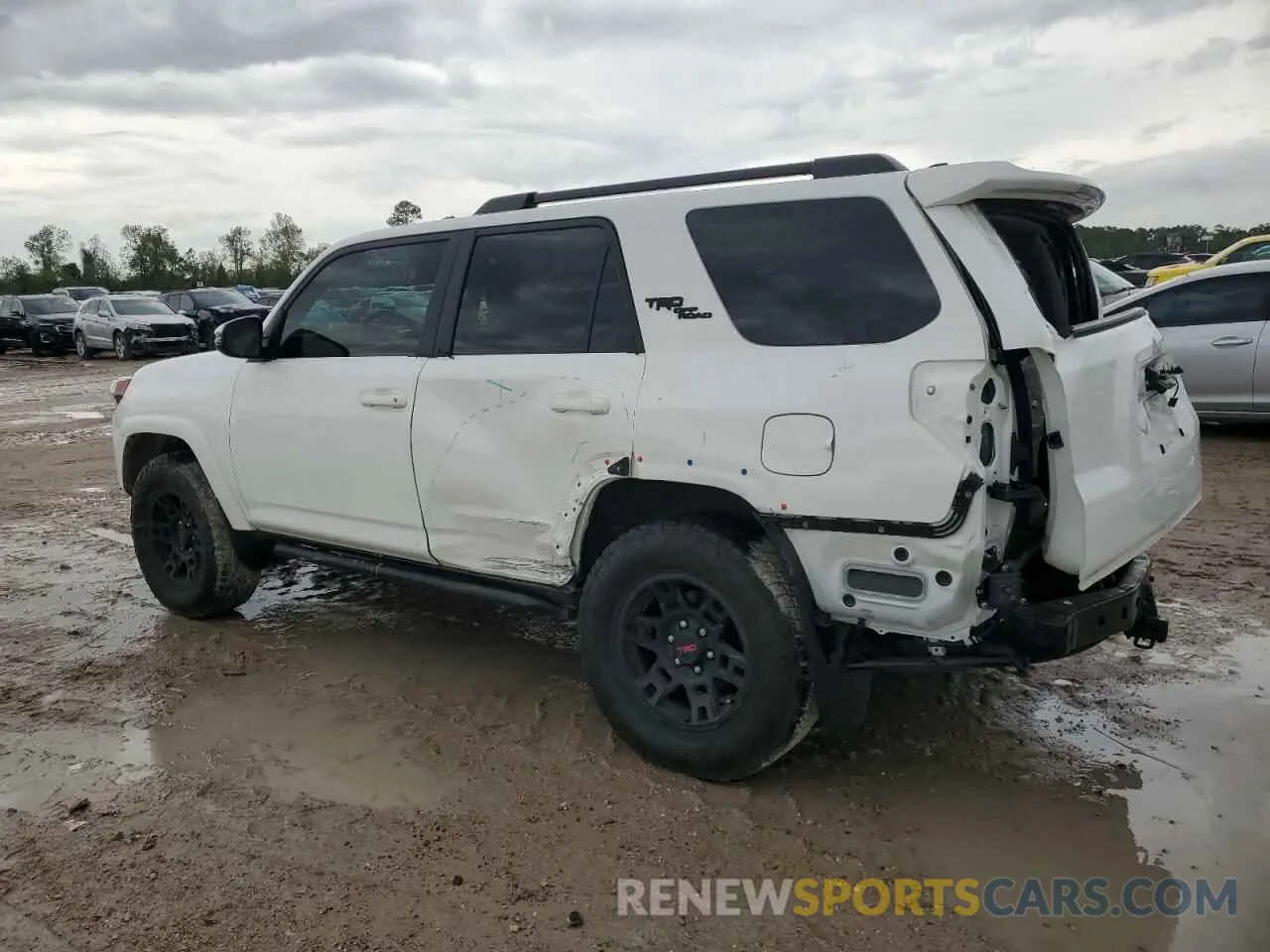 2 Photograph of a damaged car JTERU5JR3P6210861 TOYOTA 4RUNNER 2023
