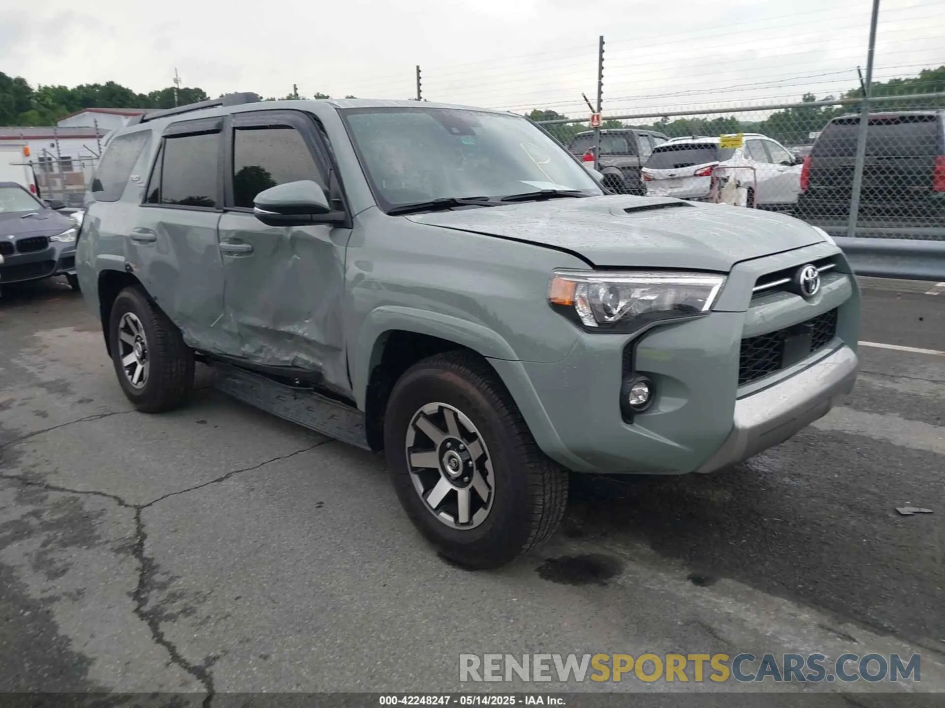 1 Фотография поврежденного автомобиля JTERU5JR4P6150914 TOYOTA 4RUNNER 2023