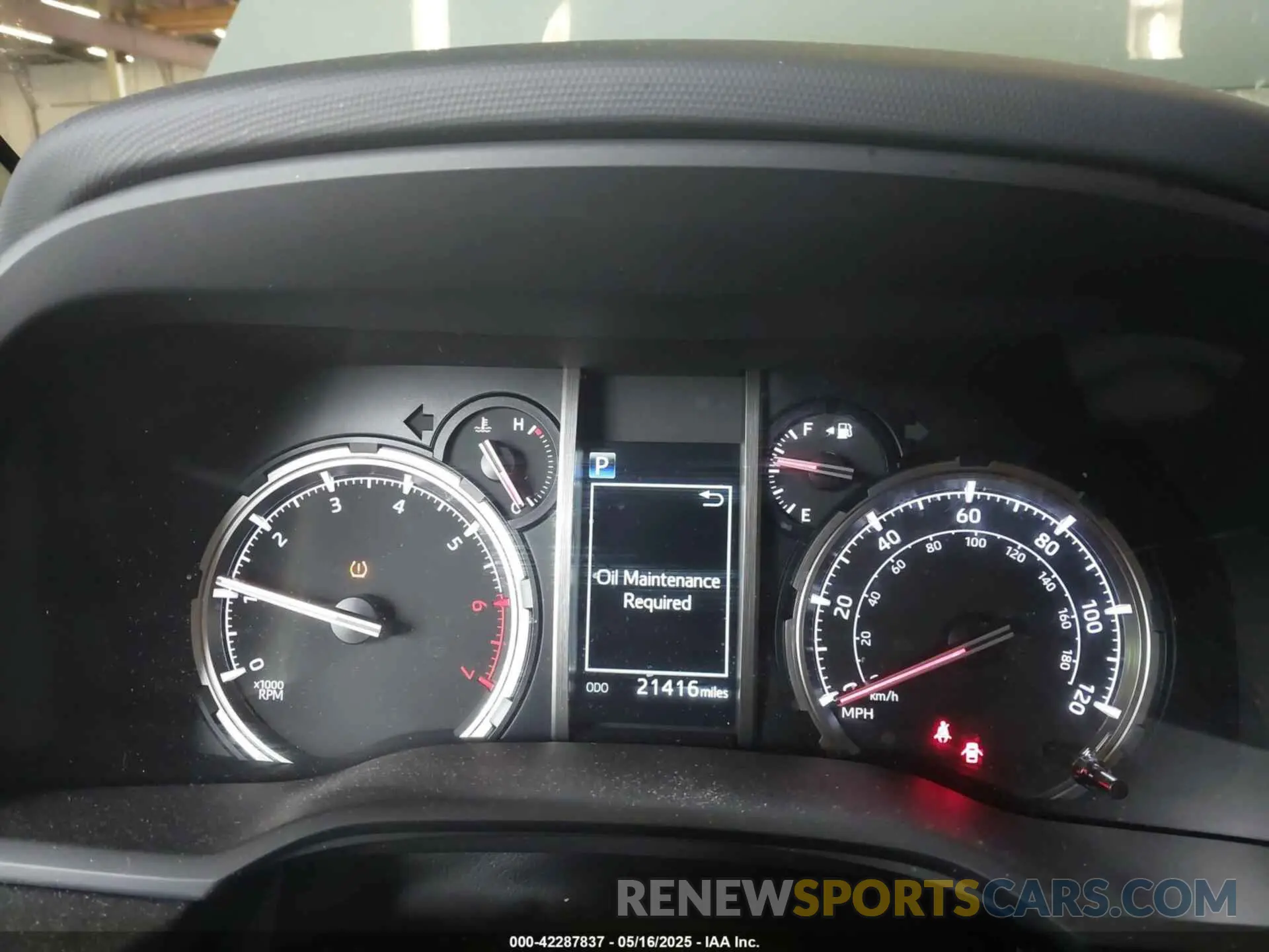 7 Фотография поврежденного автомобиля JTERU5JR5P6200817 TOYOTA 4RUNNER 2023