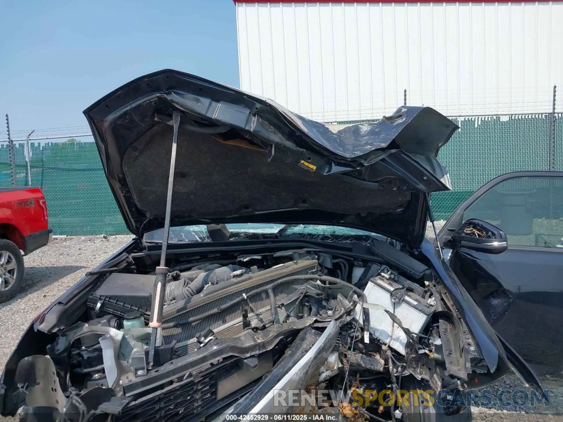 10 Photograph of a damaged car JTERU5JR6P6160165 TOYOTA 4RUNNER 2023