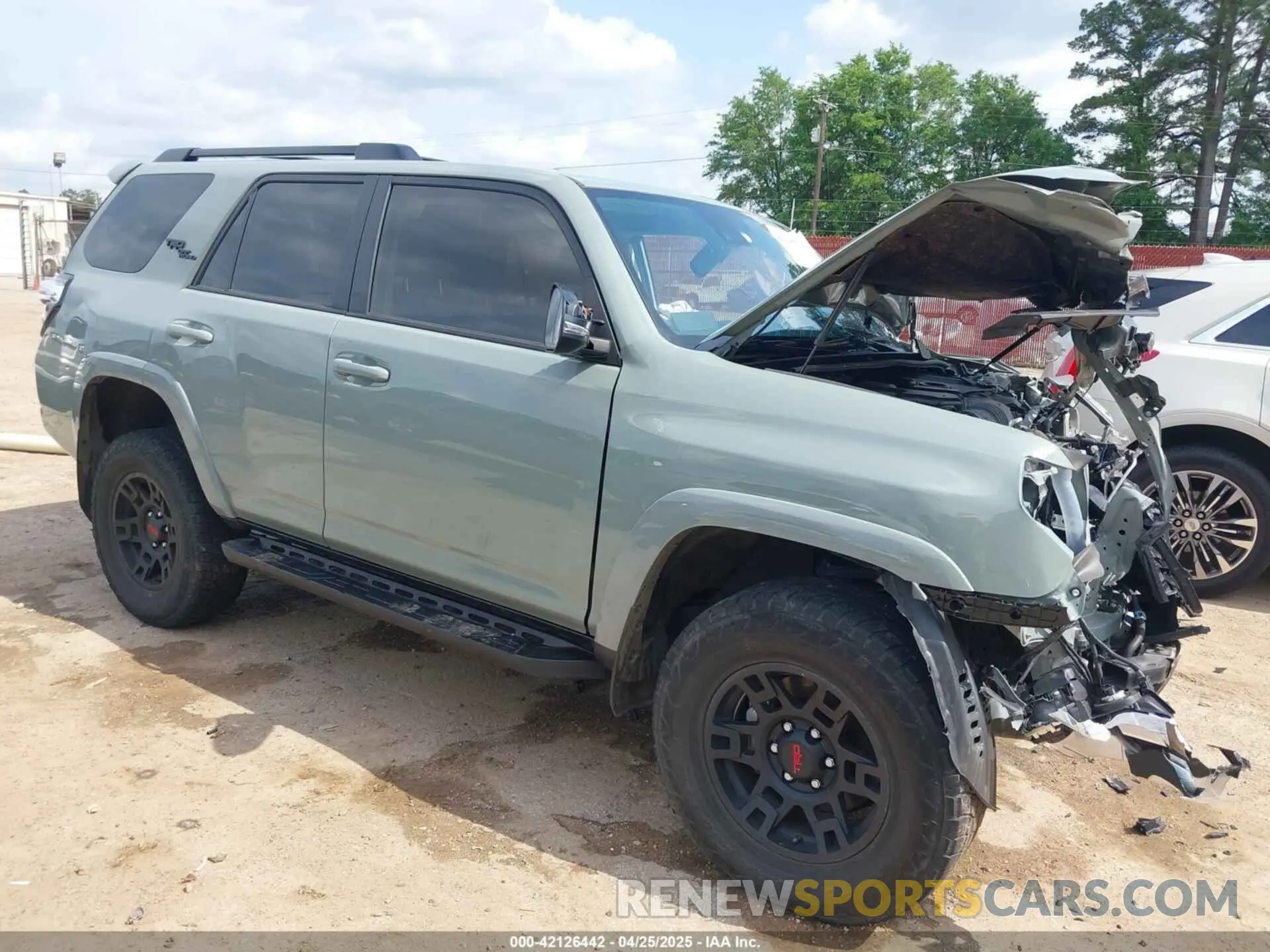 1 Photograph of a damaged car JTERU5JR6P6167259 TOYOTA 4RUNNER 2023