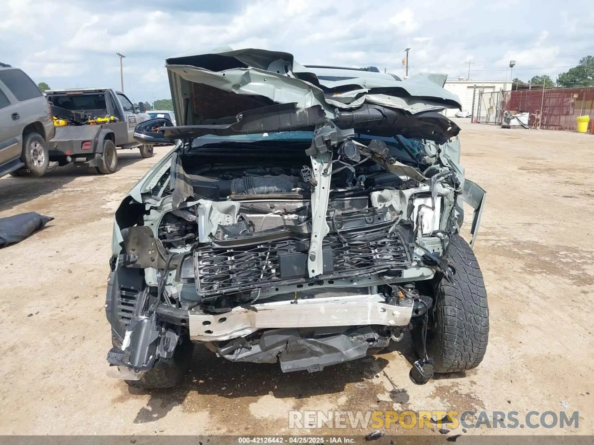 13 Photograph of a damaged car JTERU5JR6P6167259 TOYOTA 4RUNNER 2023