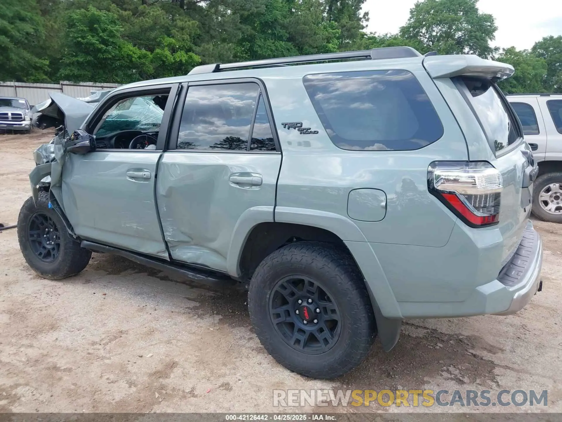 3 Photograph of a damaged car JTERU5JR6P6167259 TOYOTA 4RUNNER 2023