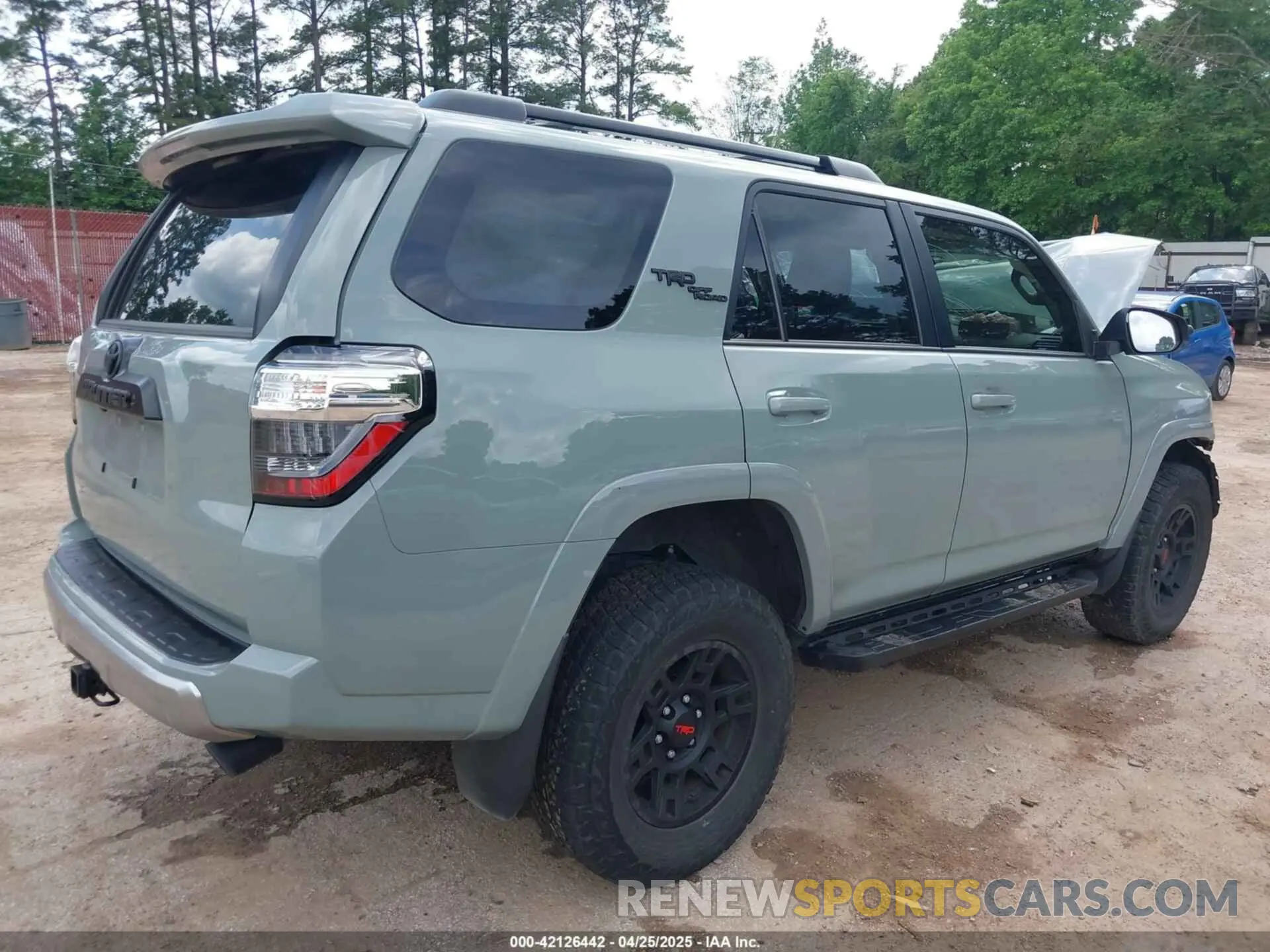 4 Photograph of a damaged car JTERU5JR6P6167259 TOYOTA 4RUNNER 2023