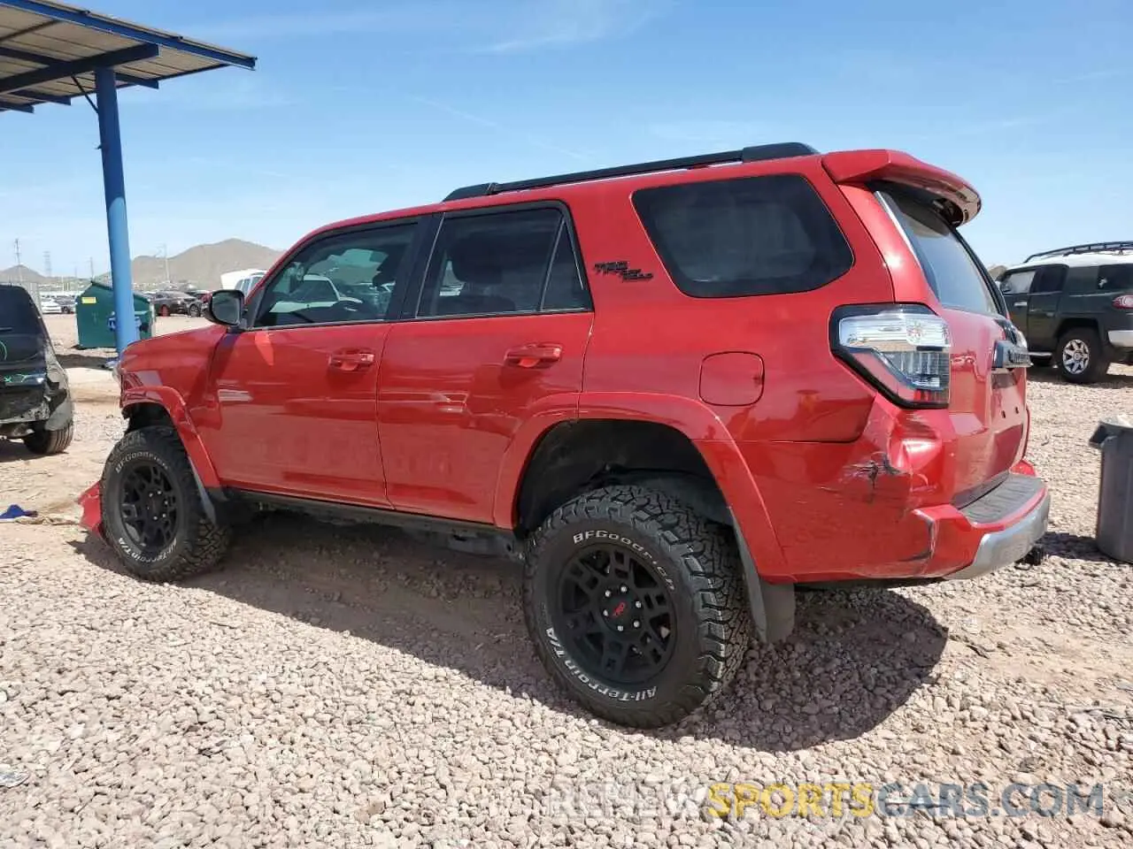 2 Фотография поврежденного автомобиля JTERU5JR8P6189795 TOYOTA 4RUNNER 2023