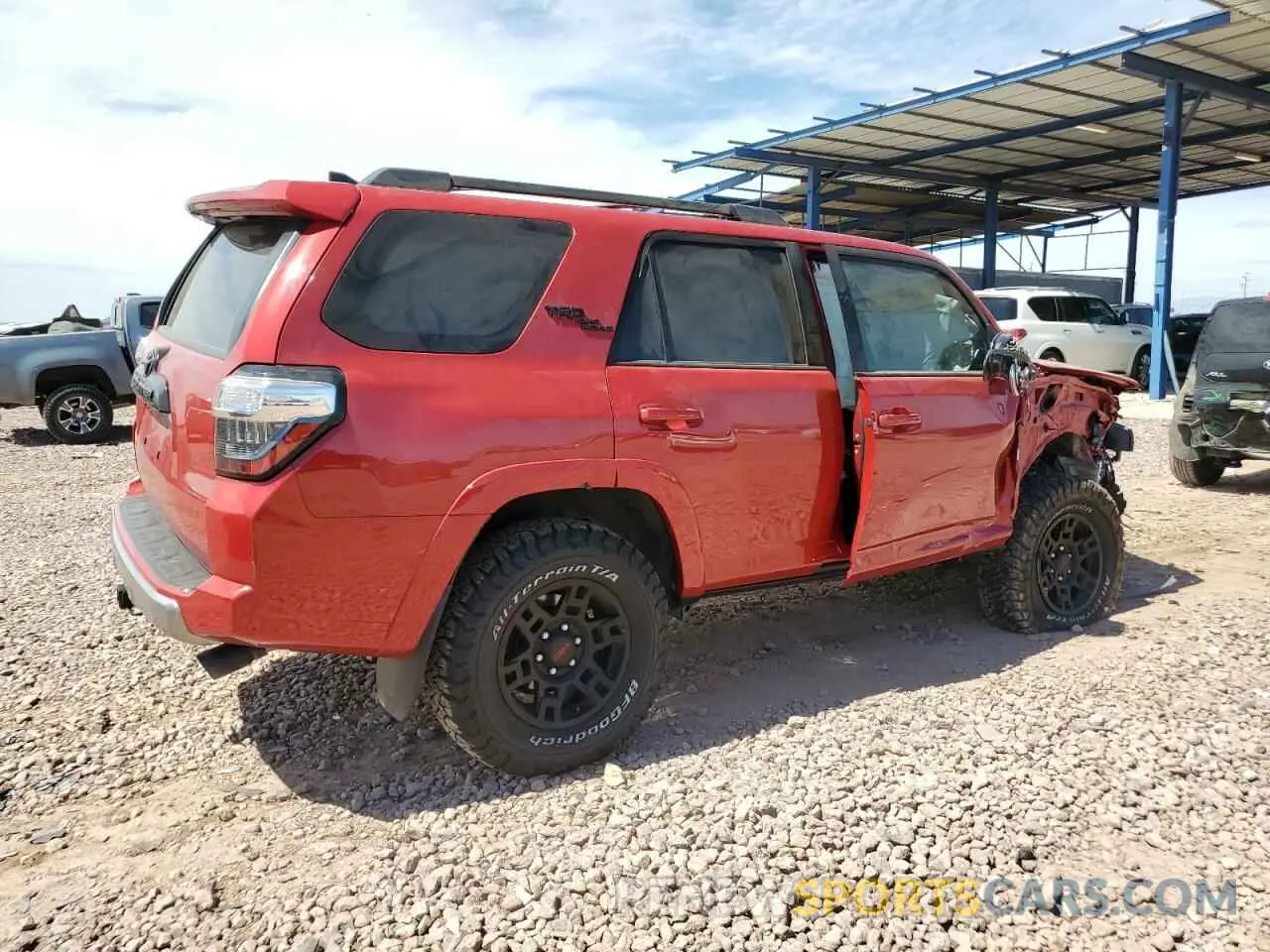 3 Фотография поврежденного автомобиля JTERU5JR8P6189795 TOYOTA 4RUNNER 2023