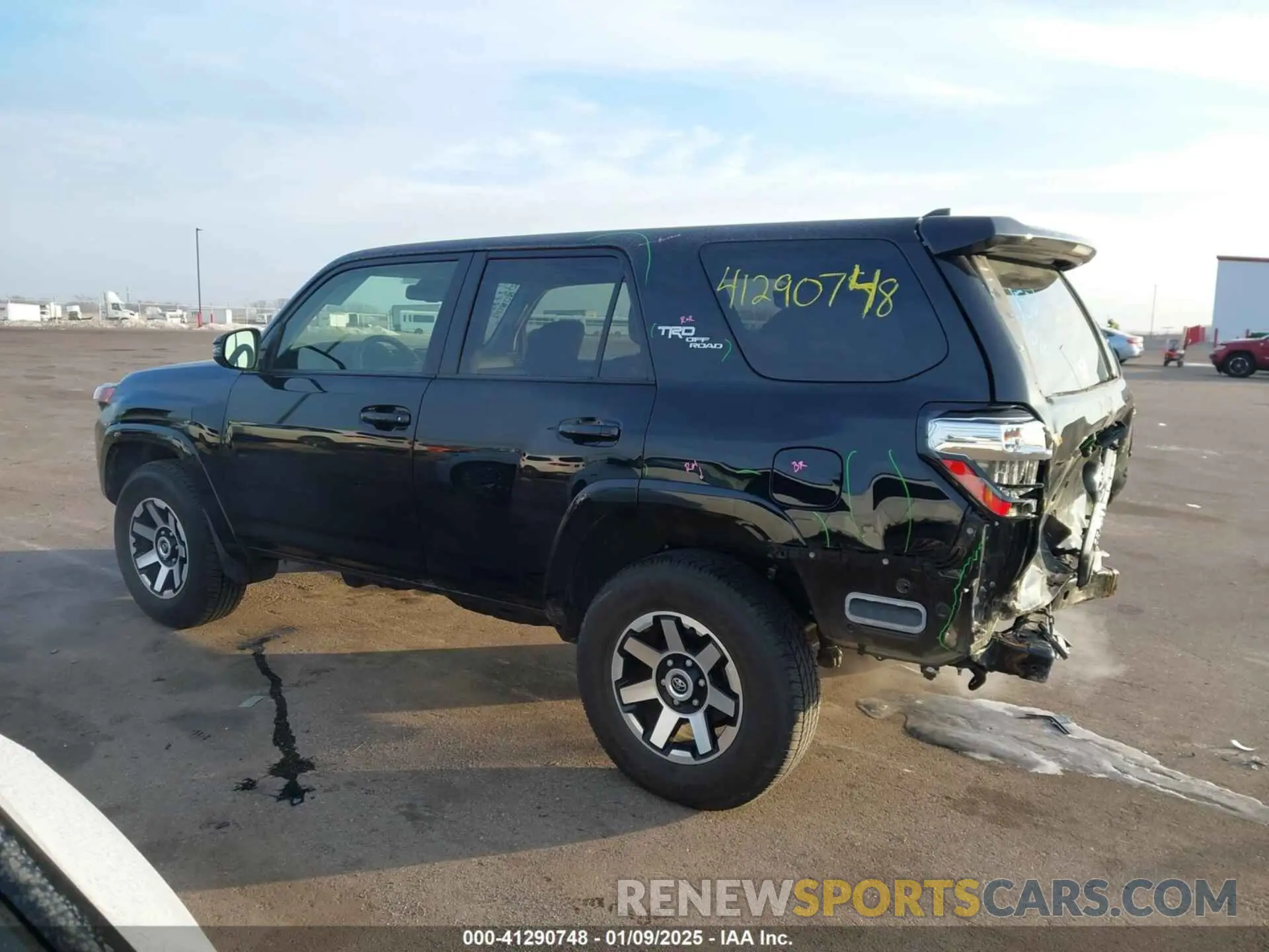 15 Фотография поврежденного автомобиля JTERU5JR8P6203503 TOYOTA 4RUNNER 2023