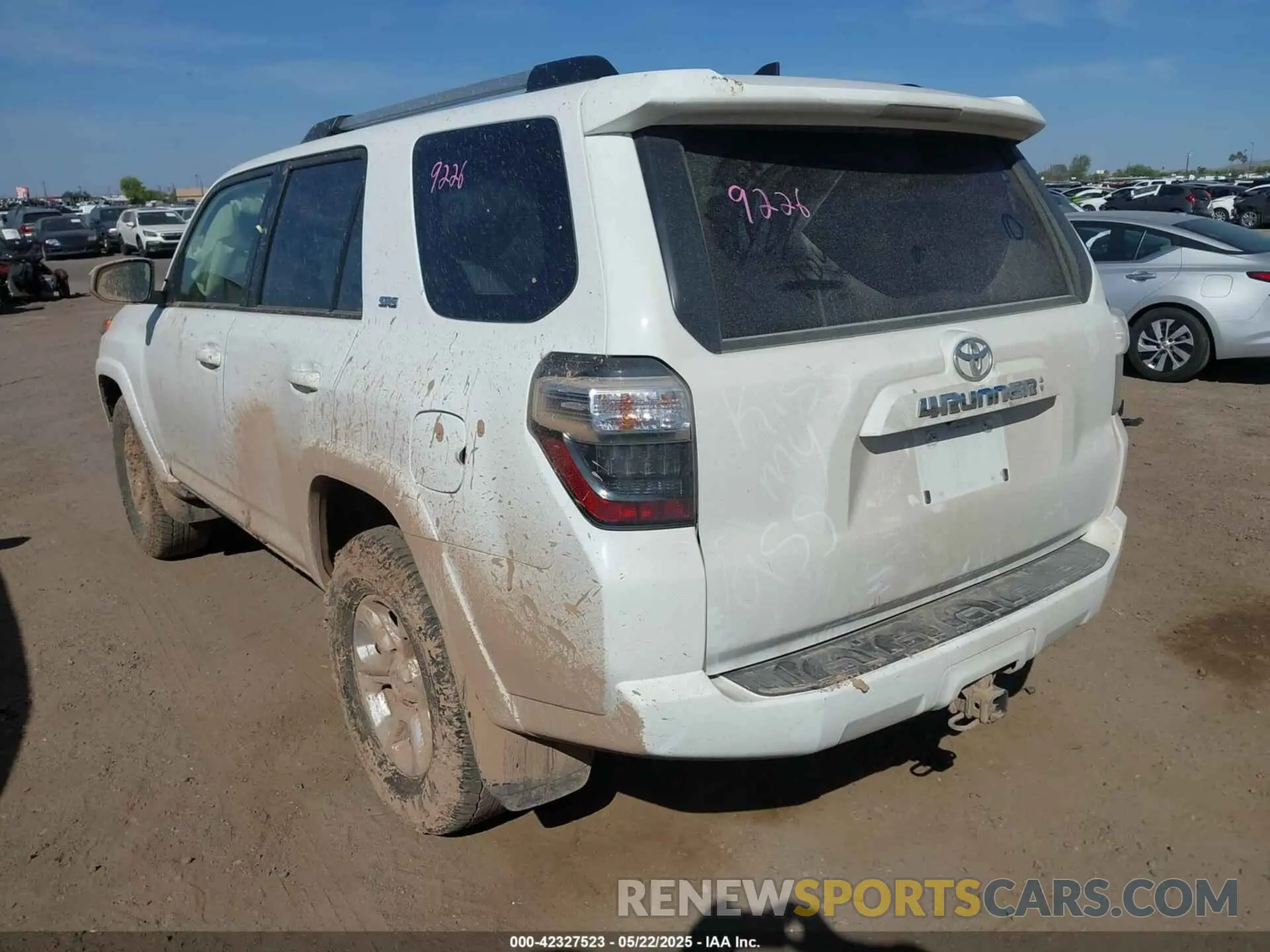 3 Photograph of a damaged car JTEEU5JR0R5313971 TOYOTA 4RUNNER 2024