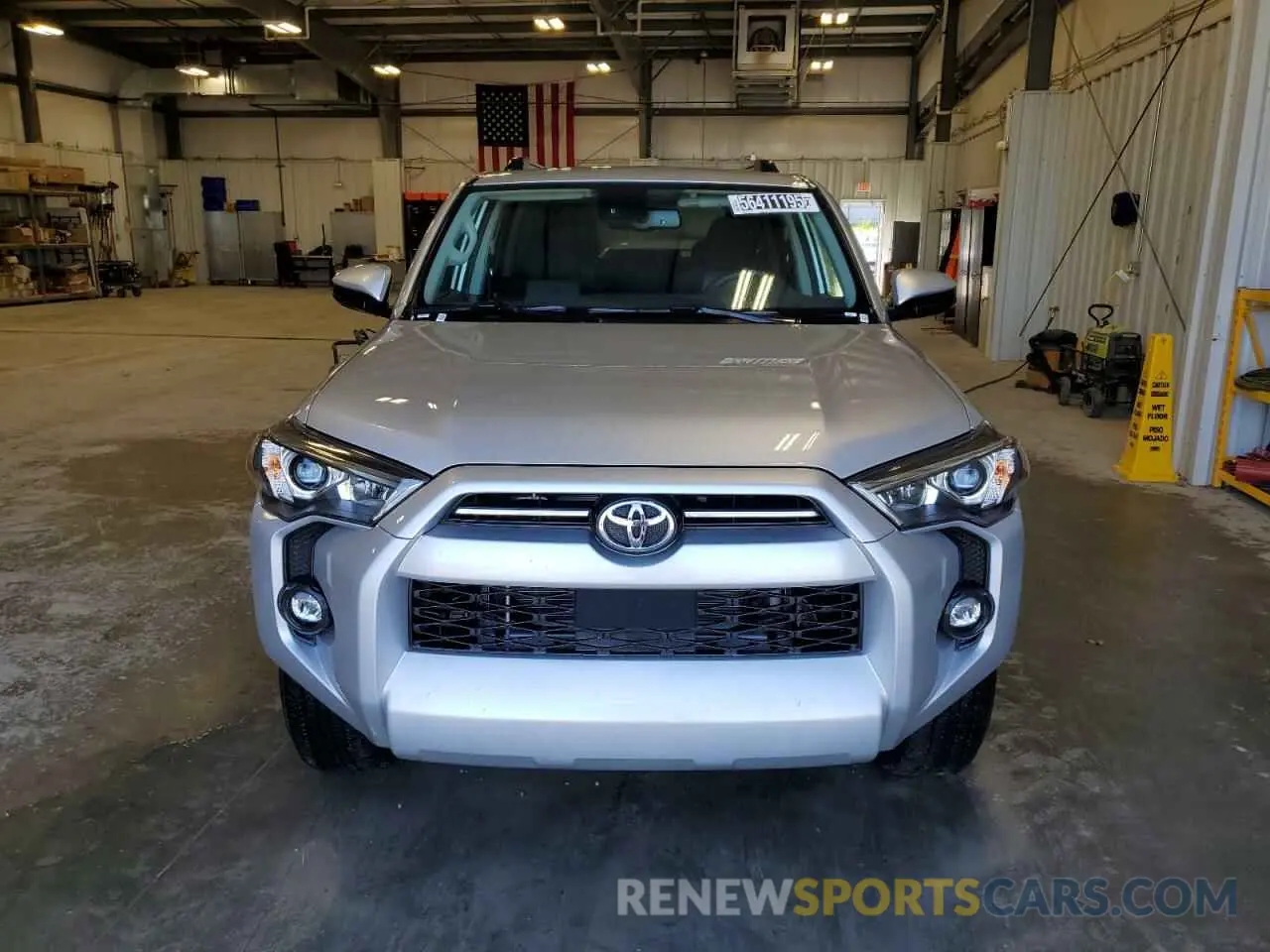 5 Photograph of a damaged car JTEEU5JR0R5314652 TOYOTA 4RUNNER 2024