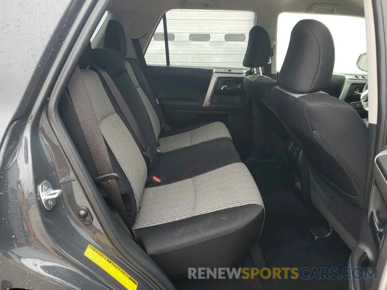 11 Фотография поврежденного автомобиля JTEEU5JR1R5314997 TOYOTA 4RUNNER 2024