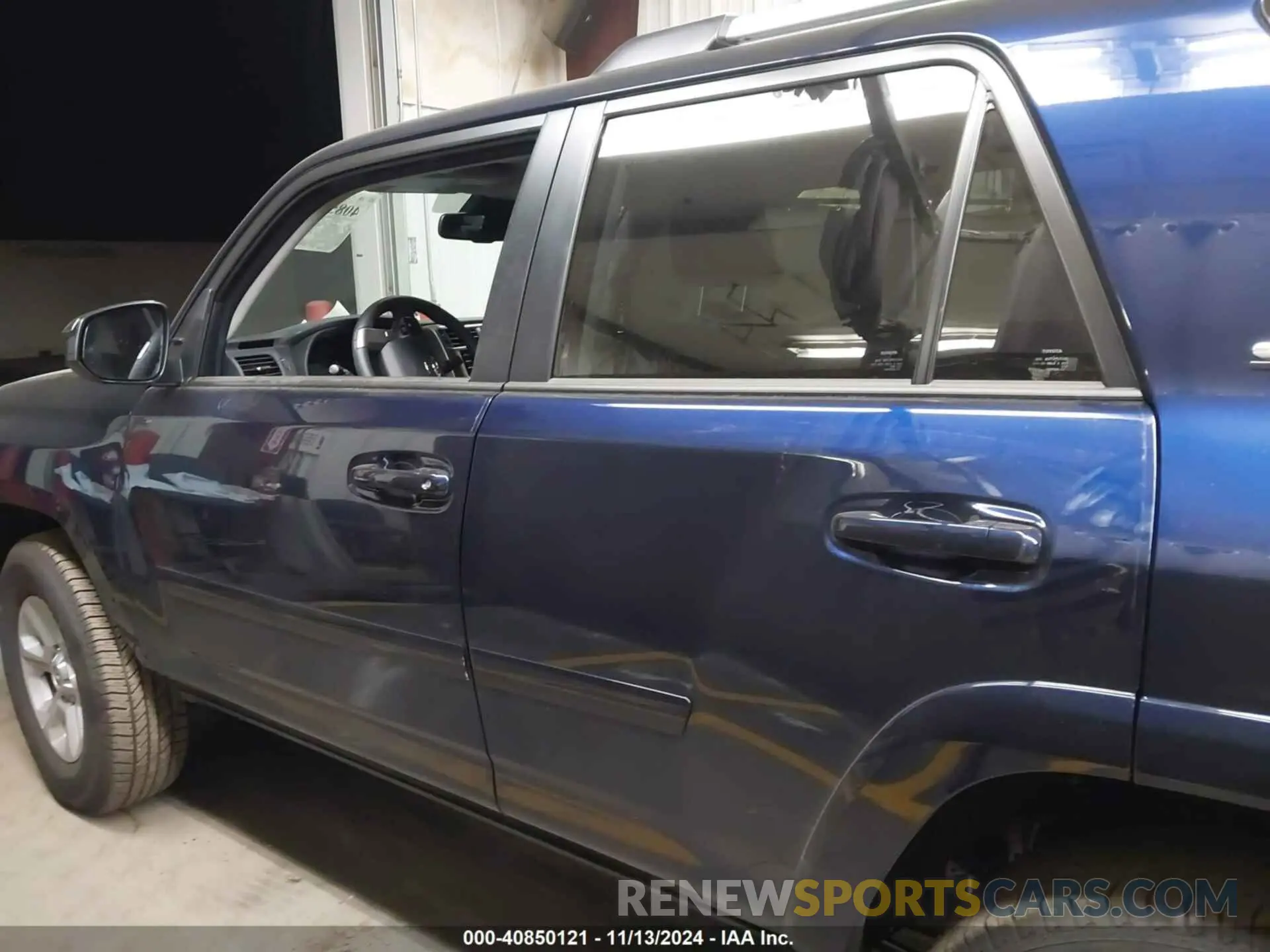 15 Фотография поврежденного автомобиля JTEEU5JR3R5316203 TOYOTA 4RUNNER 2024