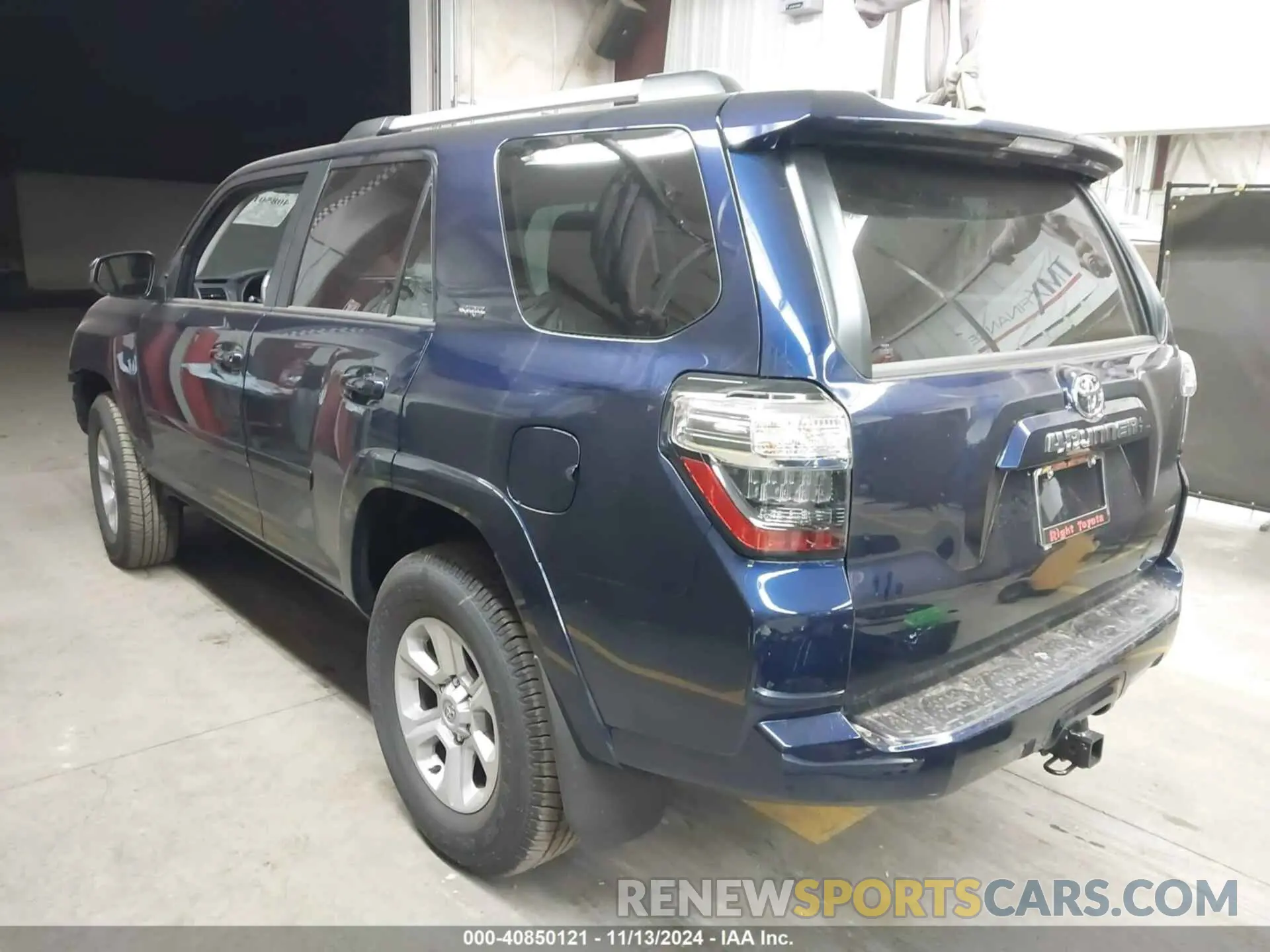 3 Фотография поврежденного автомобиля JTEEU5JR3R5316203 TOYOTA 4RUNNER 2024