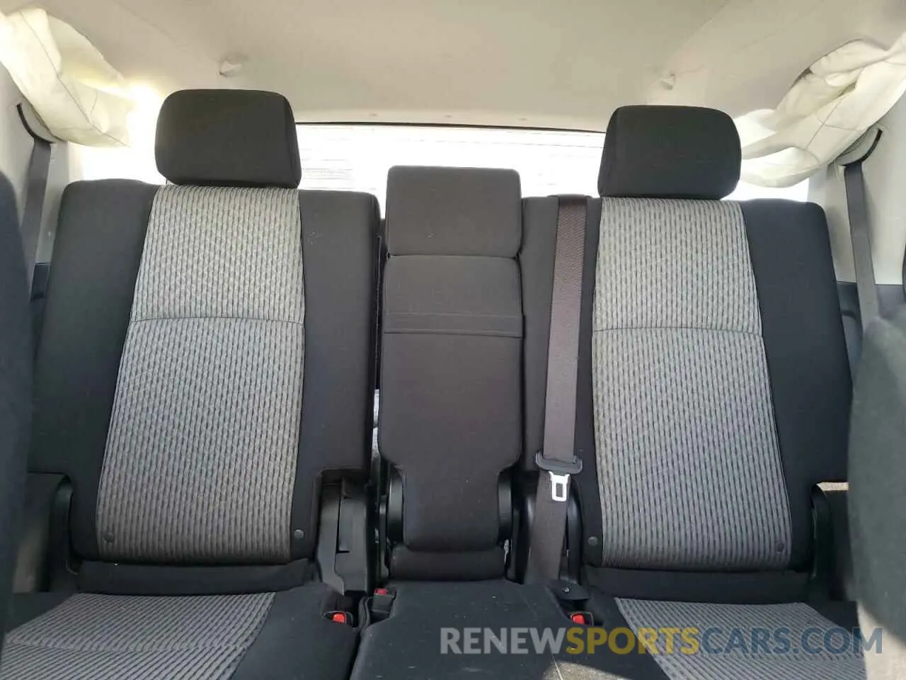 10 Фотография поврежденного автомобиля JTEEU5JR5R5311567 TOYOTA 4RUNNER 2024