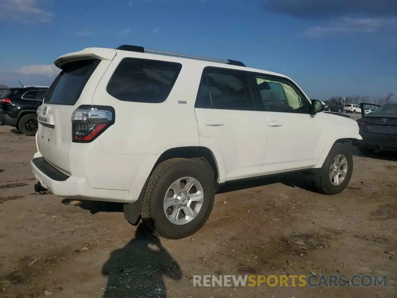 3 Фотография поврежденного автомобиля JTEEU5JR5R5311567 TOYOTA 4RUNNER 2024