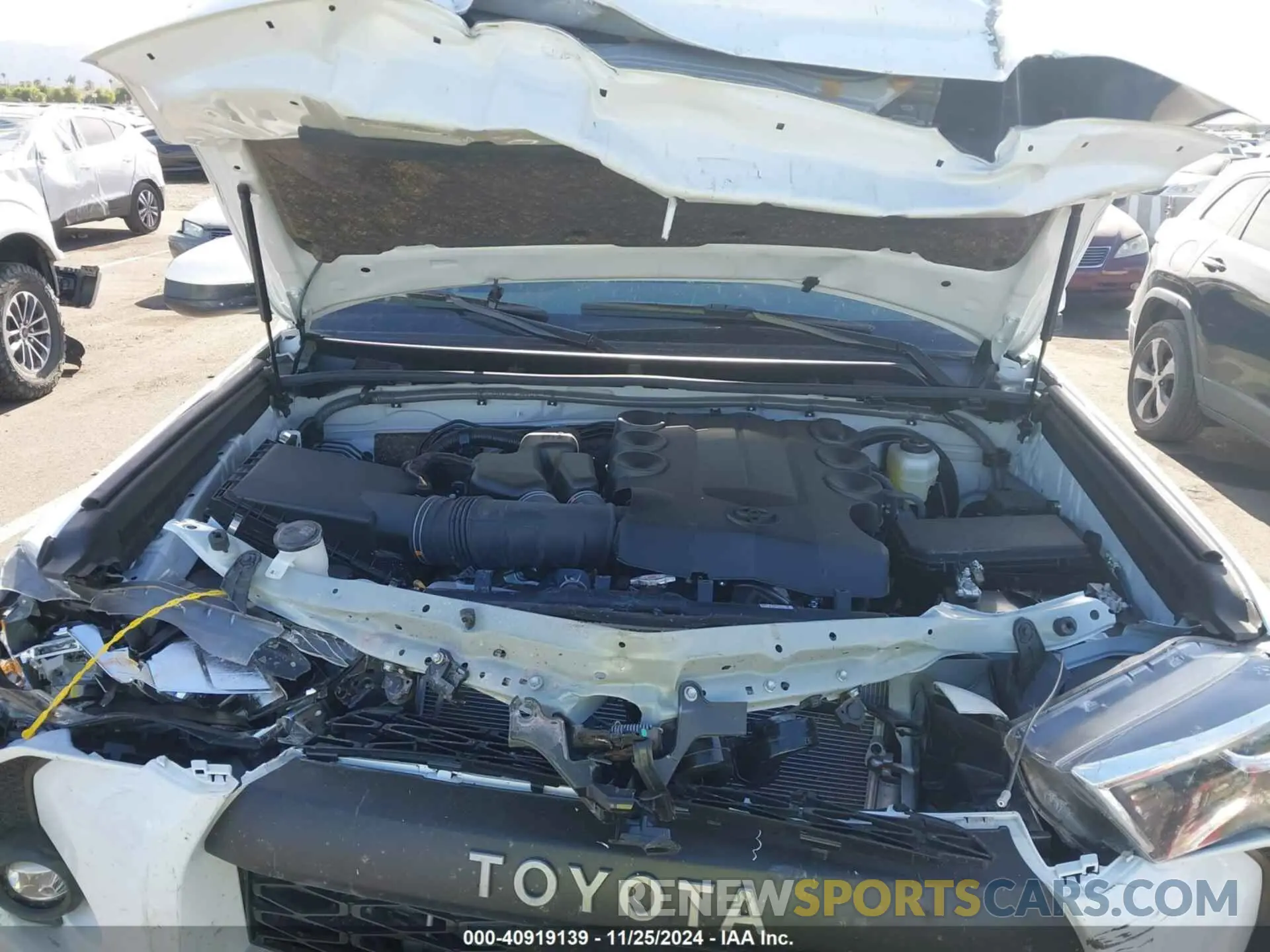 10 Фотография поврежденного автомобиля JTEEU5JR7R5313496 TOYOTA 4RUNNER 2024