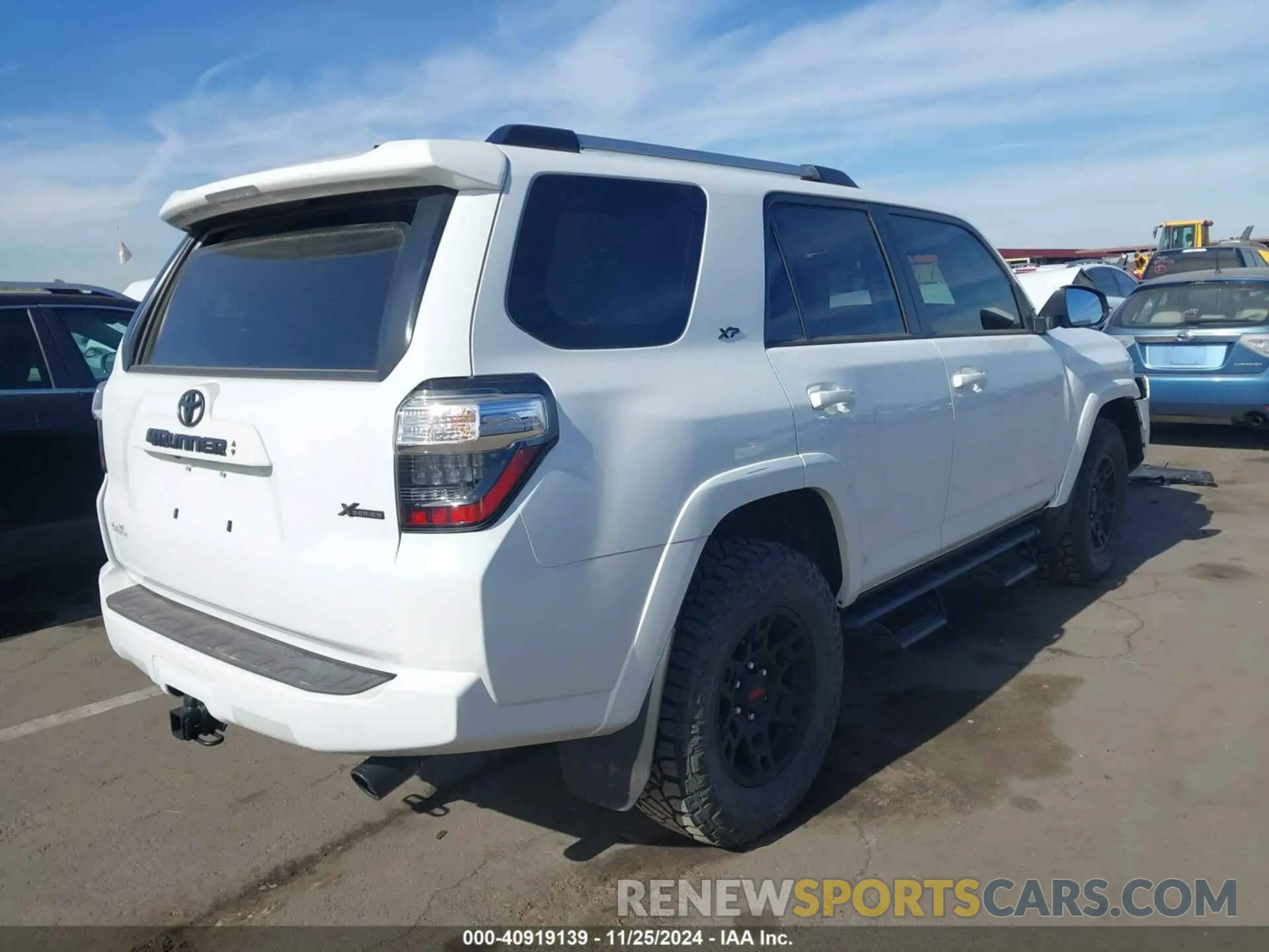 4 Фотография поврежденного автомобиля JTEEU5JR7R5313496 TOYOTA 4RUNNER 2024