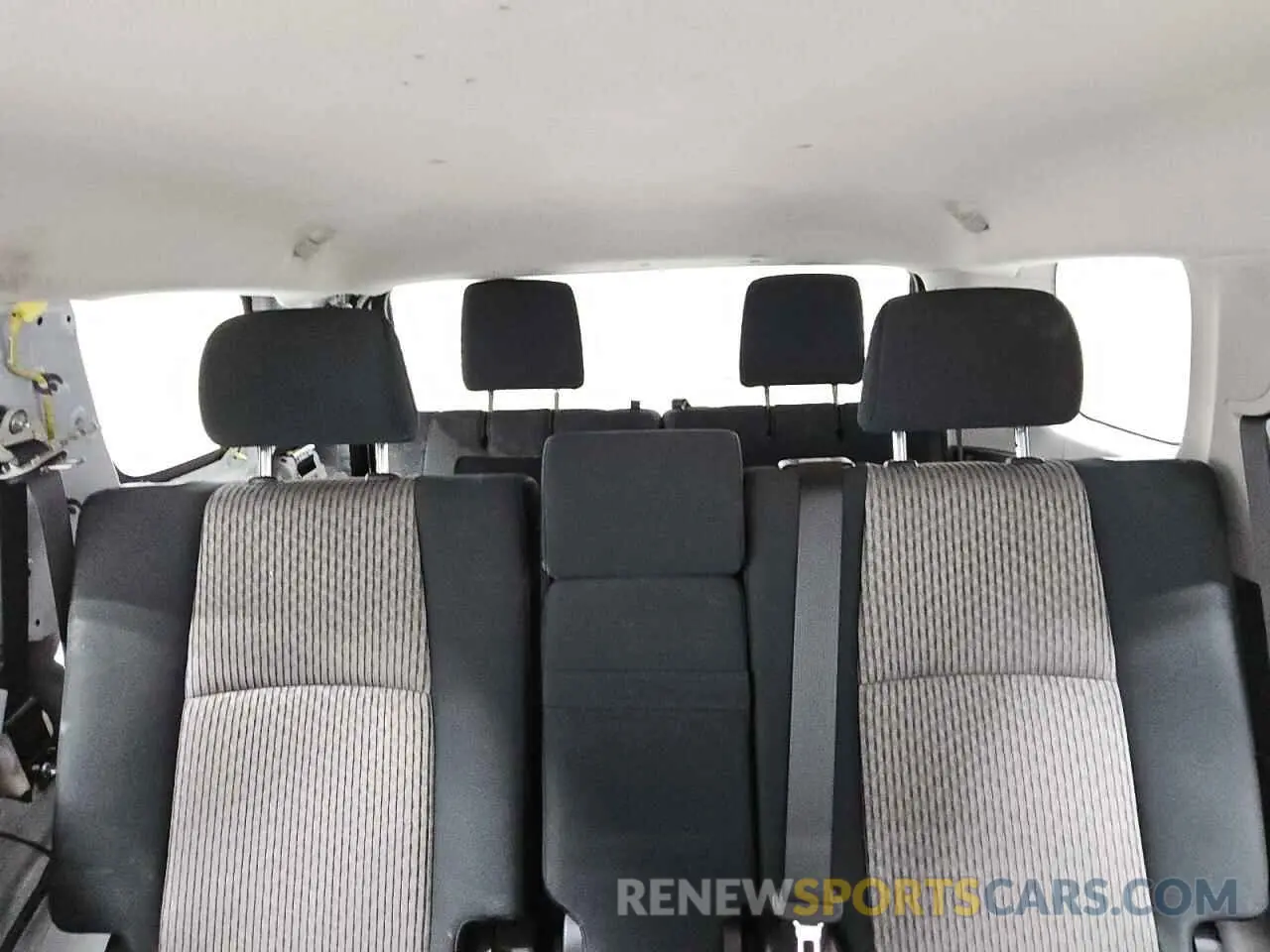 10 Фотография поврежденного автомобиля JTEEU5JRXR5311631 TOYOTA 4RUNNER 2024