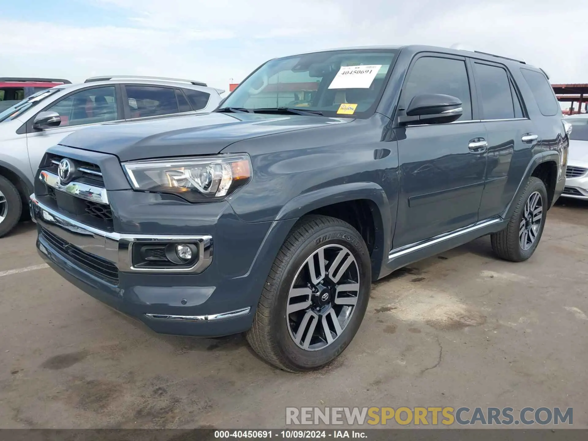 2 Photograph of a damaged car JTEKU5JR0R6237553 TOYOTA 4RUNNER 2024