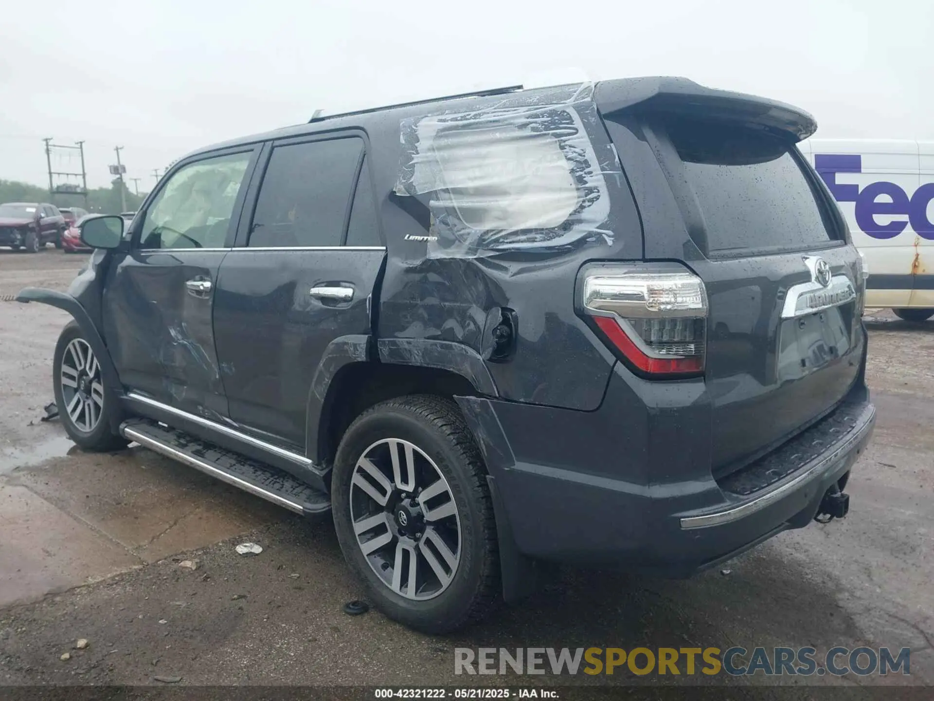 3 Фотография поврежденного автомобиля JTEKU5JR5R6280415 TOYOTA 4RUNNER 2024