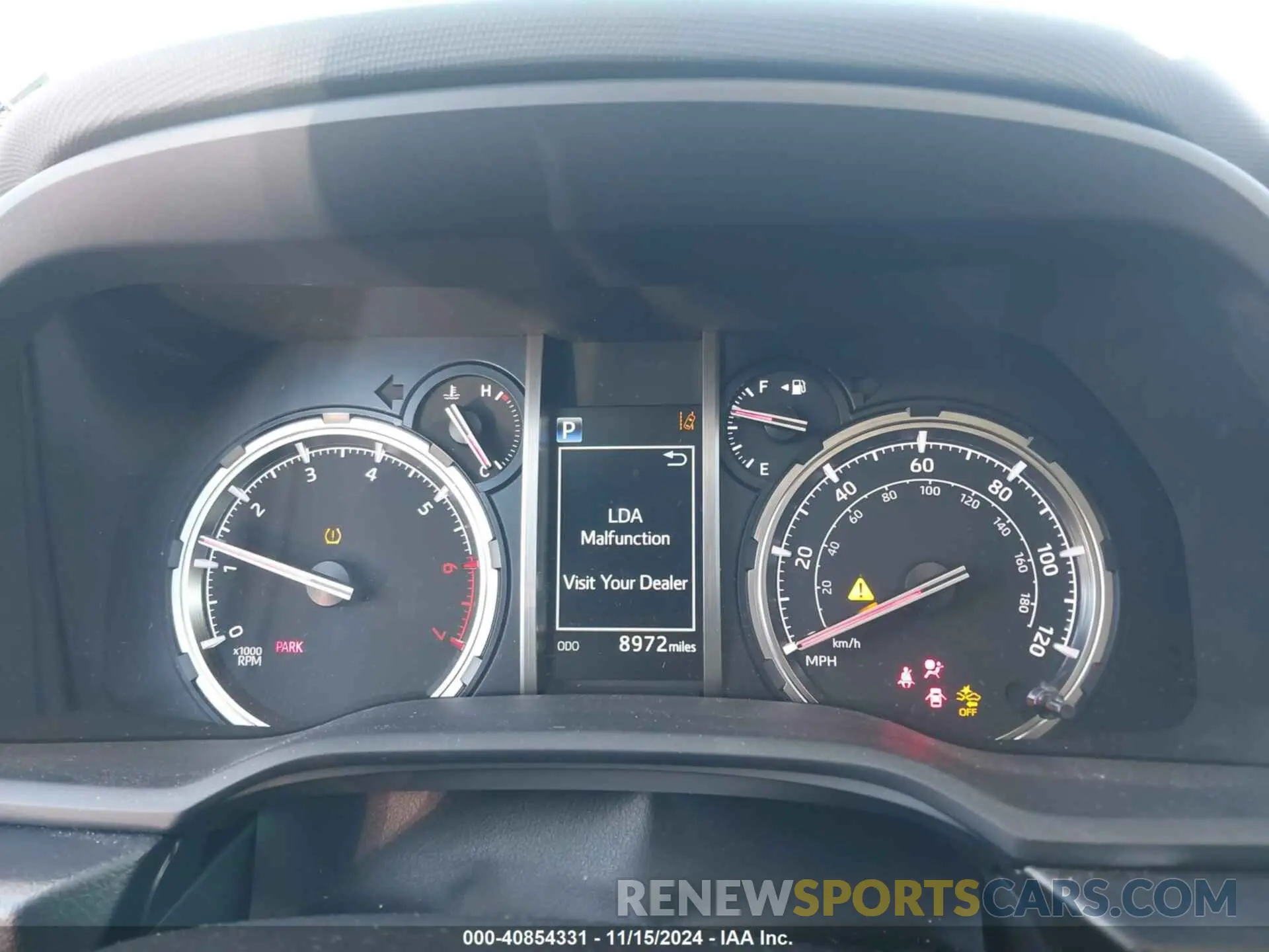 7 Фотография поврежденного автомобиля JTEKU5JR8R6253810 TOYOTA 4RUNNER 2024