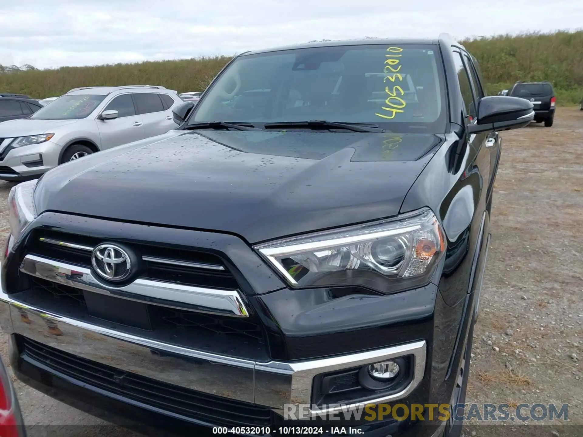 12 Photograph of a damaged car JTEKU5JR9R6264976 TOYOTA 4RUNNER 2024