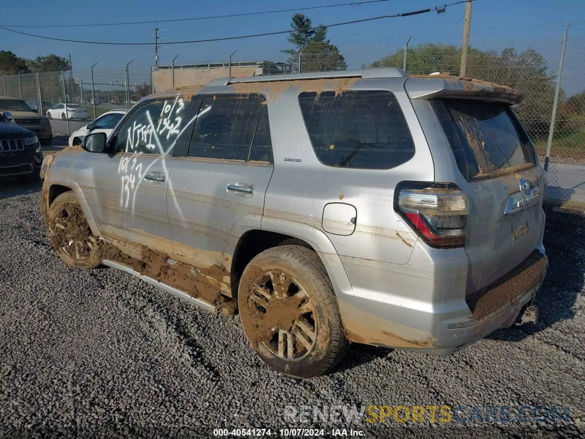 3 Photograph of a damaged car JTEKU5JRXR6289305 TOYOTA 4RUNNER 2024