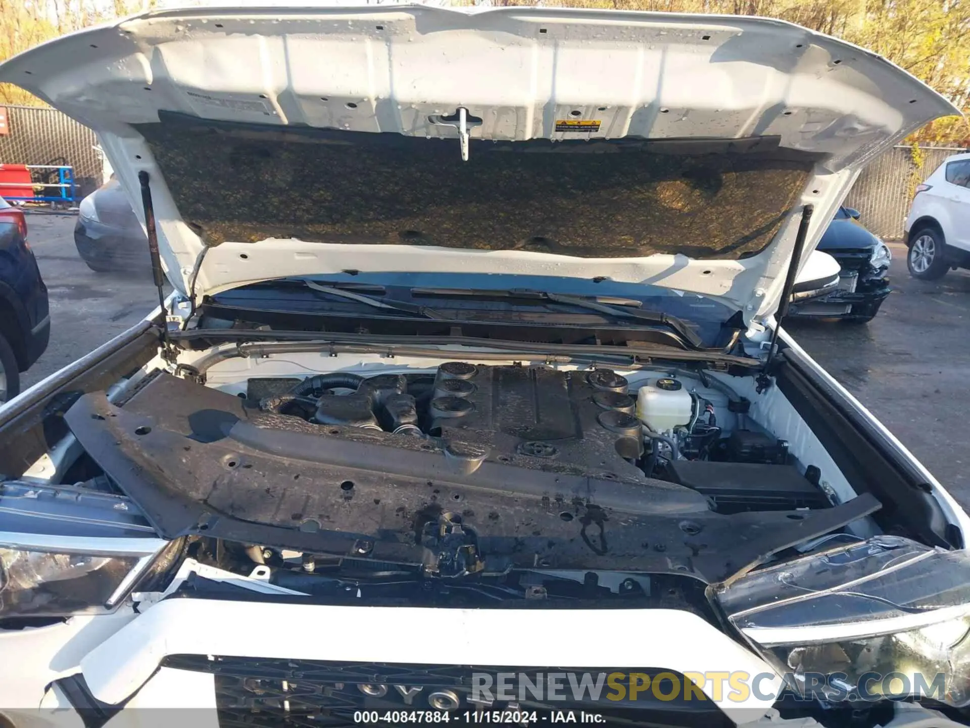 10 Photograph of a damaged car JTELU5JR7R6276290 TOYOTA 4RUNNER 2024