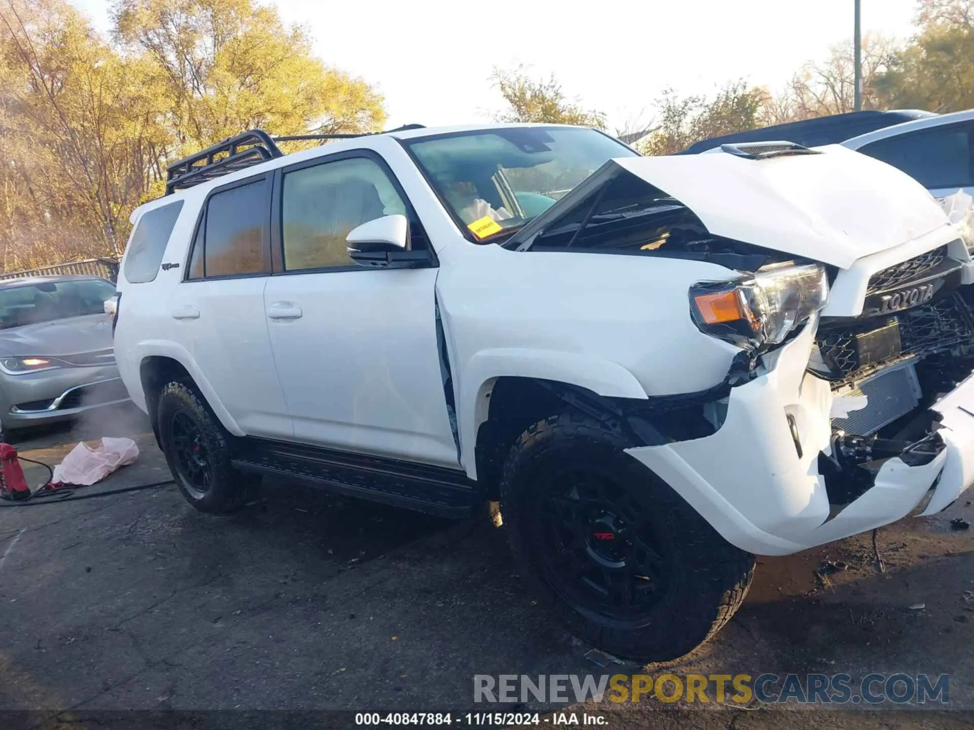 13 Photograph of a damaged car JTELU5JR7R6276290 TOYOTA 4RUNNER 2024