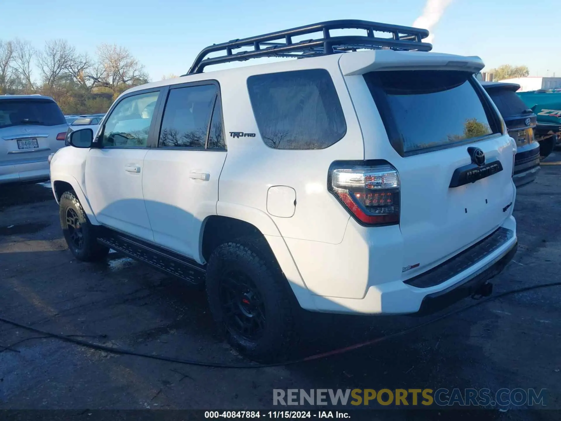 3 Photograph of a damaged car JTELU5JR7R6276290 TOYOTA 4RUNNER 2024