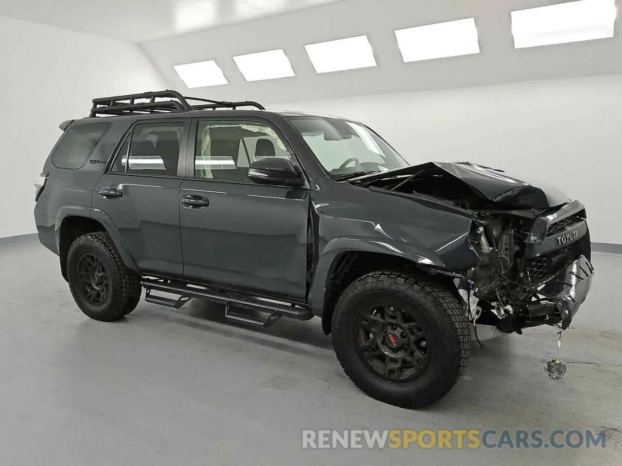4 Фотография поврежденного автомобиля JTELU5JR8R6285922 TOYOTA 4RUNNER 2024