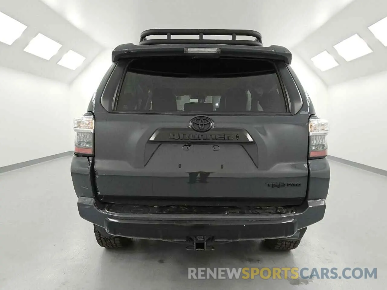 6 Фотография поврежденного автомобиля JTELU5JR8R6285922 TOYOTA 4RUNNER 2024