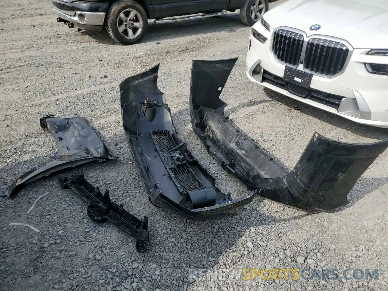 13 Photograph of a damaged car JTEMU5JR4R6284870 TOYOTA 4RUNNER 2024