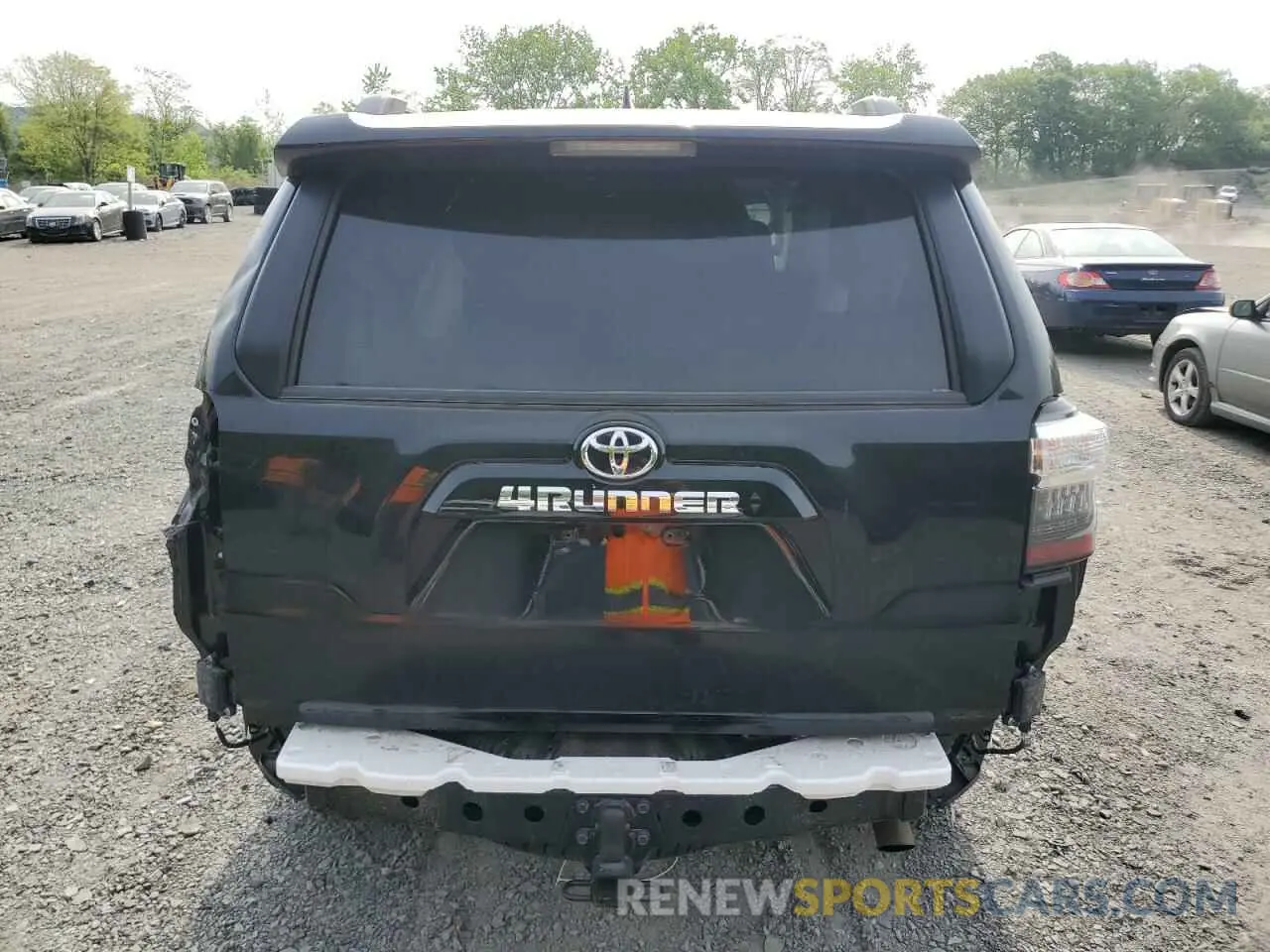 6 Photograph of a damaged car JTEMU5JR4R6284870 TOYOTA 4RUNNER 2024