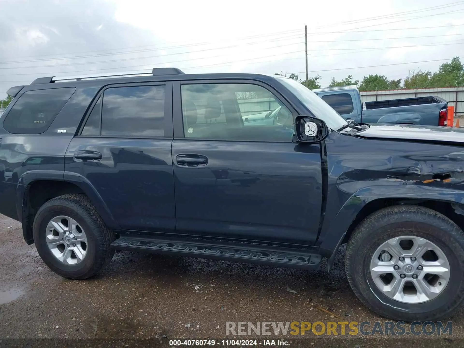 13 Photograph of a damaged car JTEMU5JR5R6246015 TOYOTA 4RUNNER 2024
