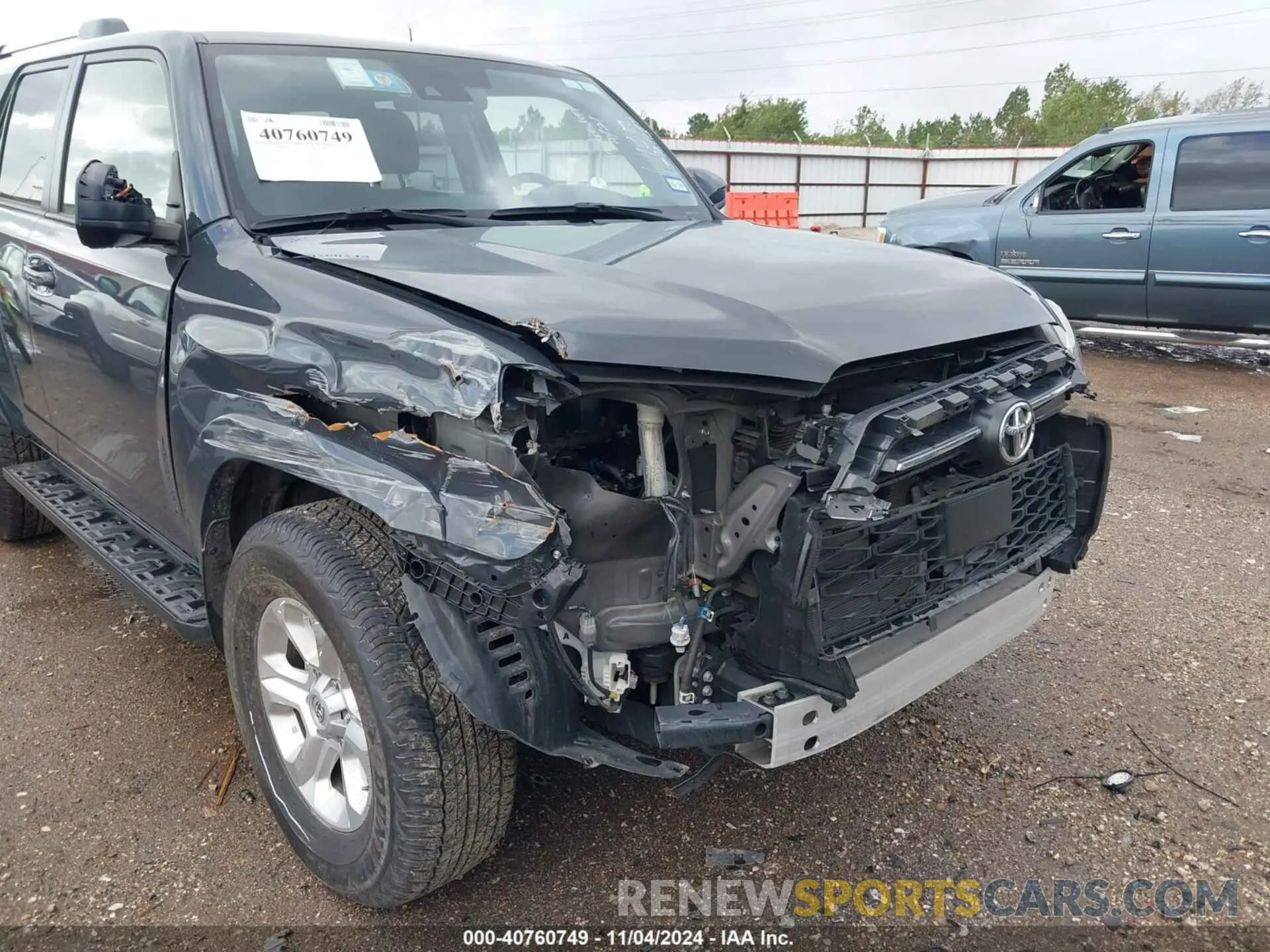 6 Photograph of a damaged car JTEMU5JR5R6246015 TOYOTA 4RUNNER 2024