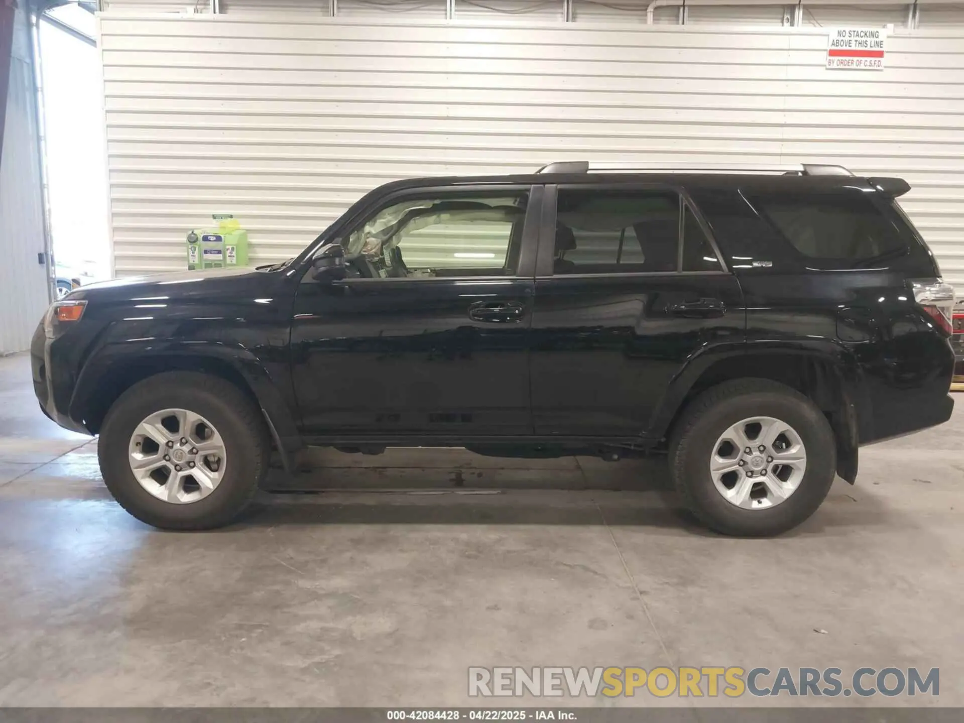 14 Фотография поврежденного автомобиля JTEMU5JR9R6253100 TOYOTA 4RUNNER 2024